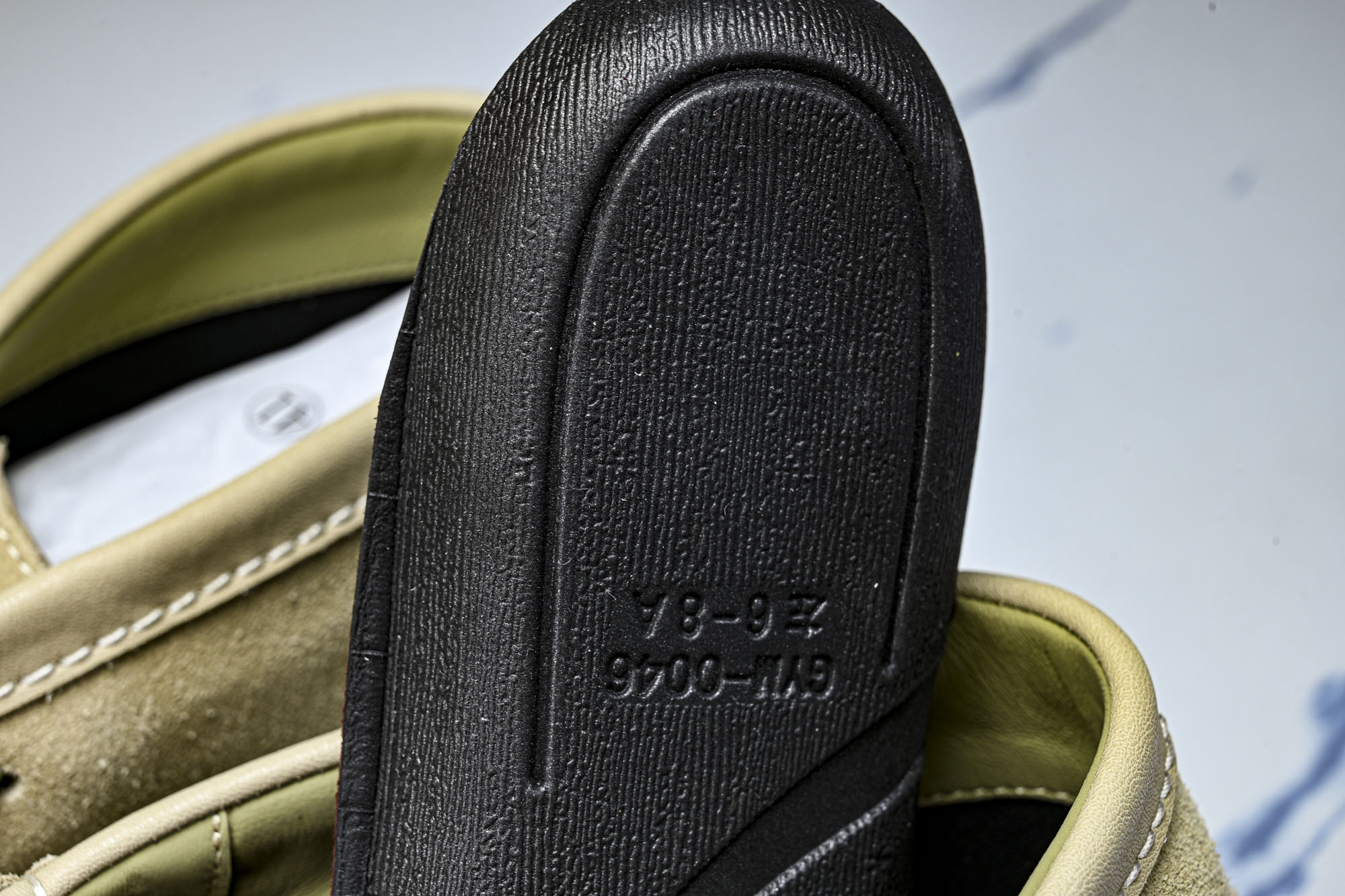 Clarks Wallabee GTX 防水 复古低帮男鞋袋鼠鞋防滑运动休闲鞋22 尺码 36 37 38 39 40 Clarks Wallabee GTX 防水 复古低帮男鞋袋鼠鞋防滑运动休闲鞋22 尺码 36 37 38 39 40