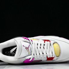 Air Jordan 4 AJ4 漫画白黑粉色 男鞋篮球鞋JA1135 100 尺码40 40.5 41 42 42.5 Air Jordan 4 AJ4 漫画白黑粉色 男鞋篮球鞋JA1135 100 尺码40 40.5 41 42 42.5