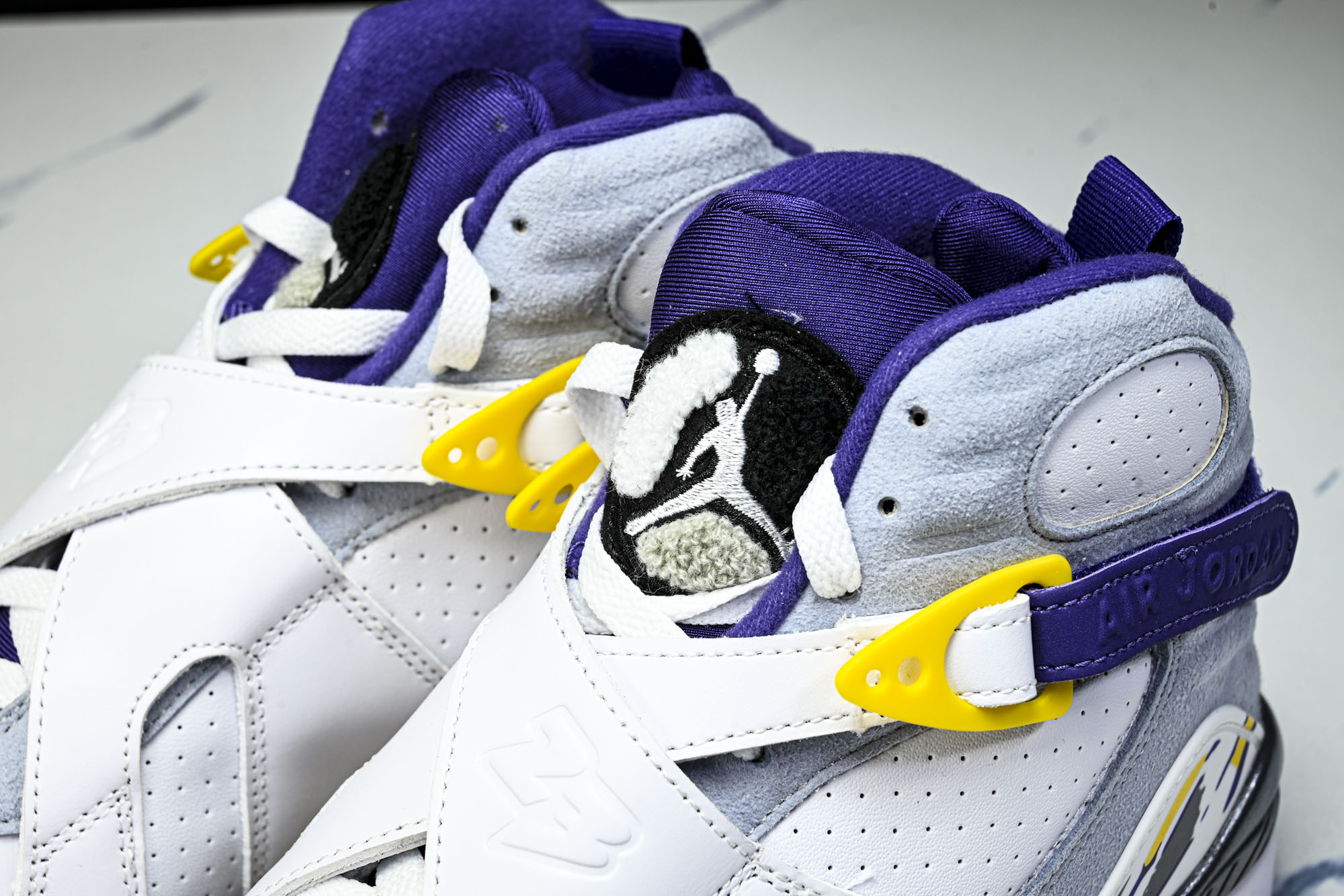 Air Jordan 8 Retro Champagne 男士减震防滑支撑运动篮球鞋-107 尺码40 40.5 41 