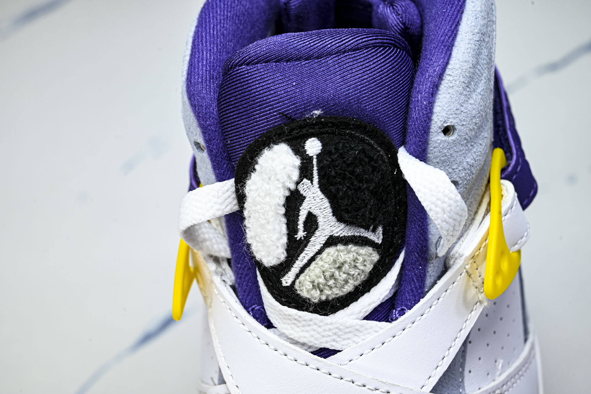 Air Jordan 8 Retro Champagne 男士减震防滑支撑运动篮球鞋-107 尺码40 40.5 41 