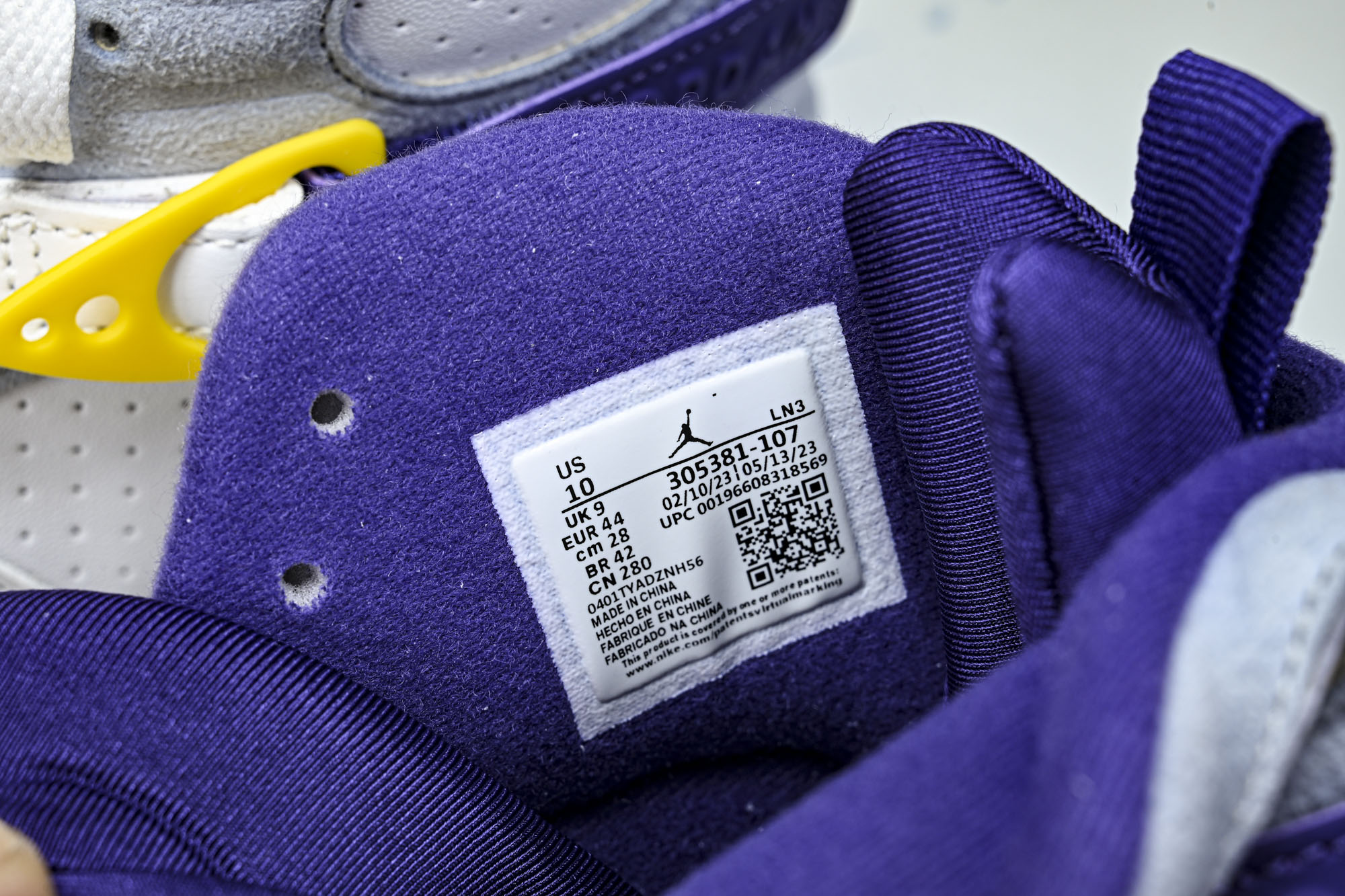 Air Jordan 8 Retro Champagne 男士减震防滑支撑运动篮球鞋-107 尺码40 40.5 41 