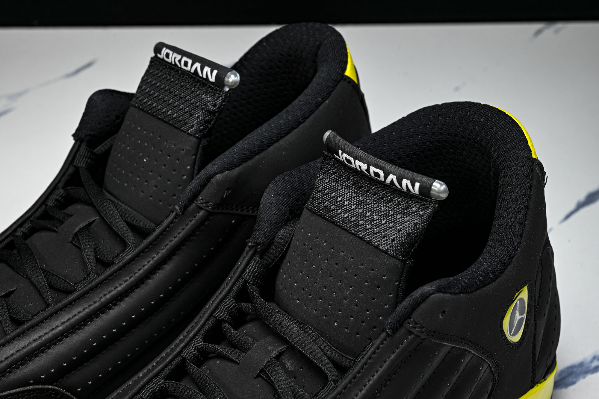 Air Jordan 14 Retro _Thunder_ AJ14 乔14法拉利黑黄 -070 尺码 40 40.5 Air Jordan 14 Retro _Thunder_ AJ14 乔14法拉利黑黄 -070 尺码 40 40.5