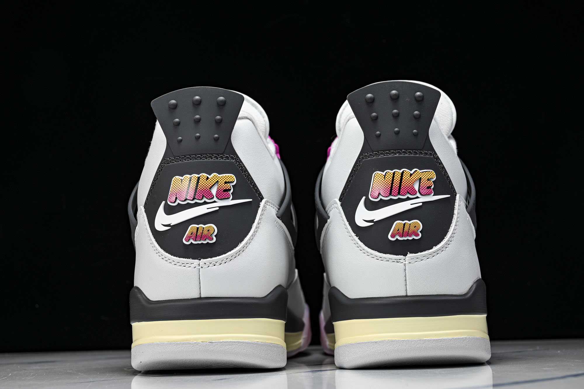 Air Jordan 4 AJ4 漫画白黑粉色 男鞋篮球鞋JA1135 100 尺寸 40 40.5 41 42 42.