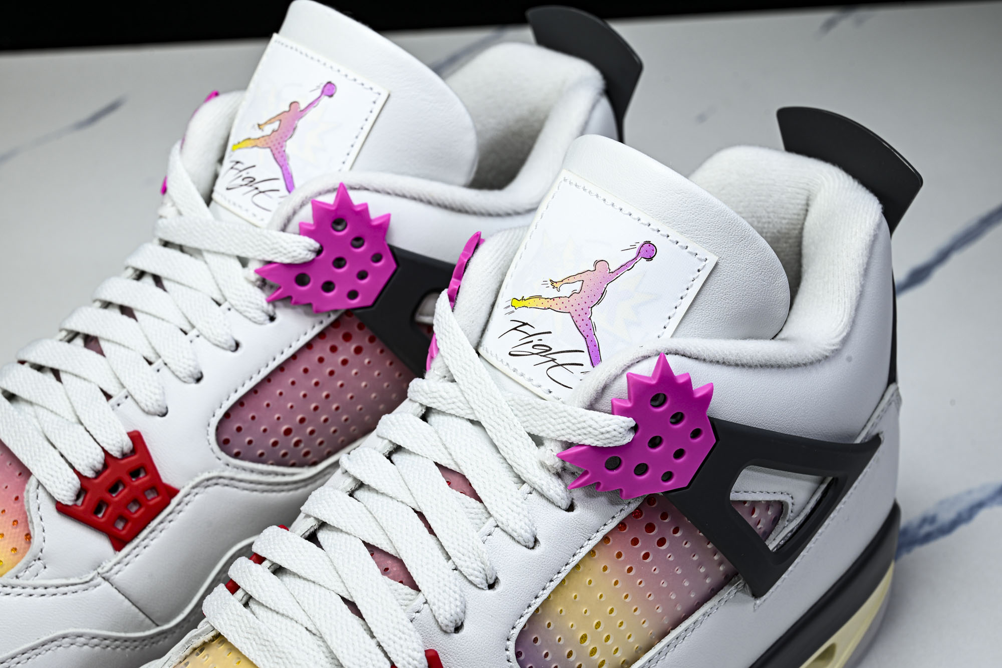 Air Jordan 4 AJ4 漫画白黑粉色 男鞋篮球鞋JA1135 100 尺寸 40 40.5 41 42 42.