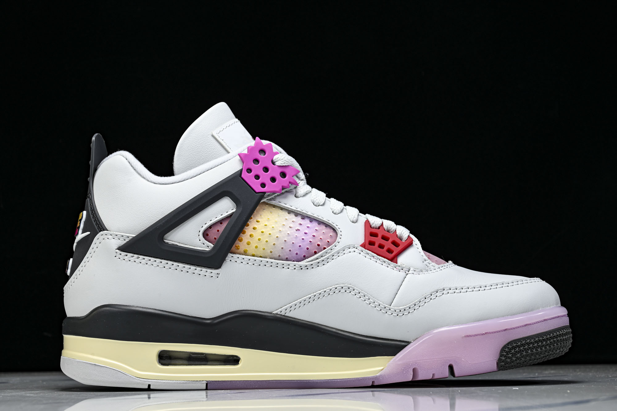 Air Jordan 4 Retro _Comic_ AJ4 乔4漫画 JA1135-100 尺码36 36.5 37. Air Jordan 4 Retro _Comic_ AJ4 乔4漫画 JA1135-100 尺码36 36.5 37.