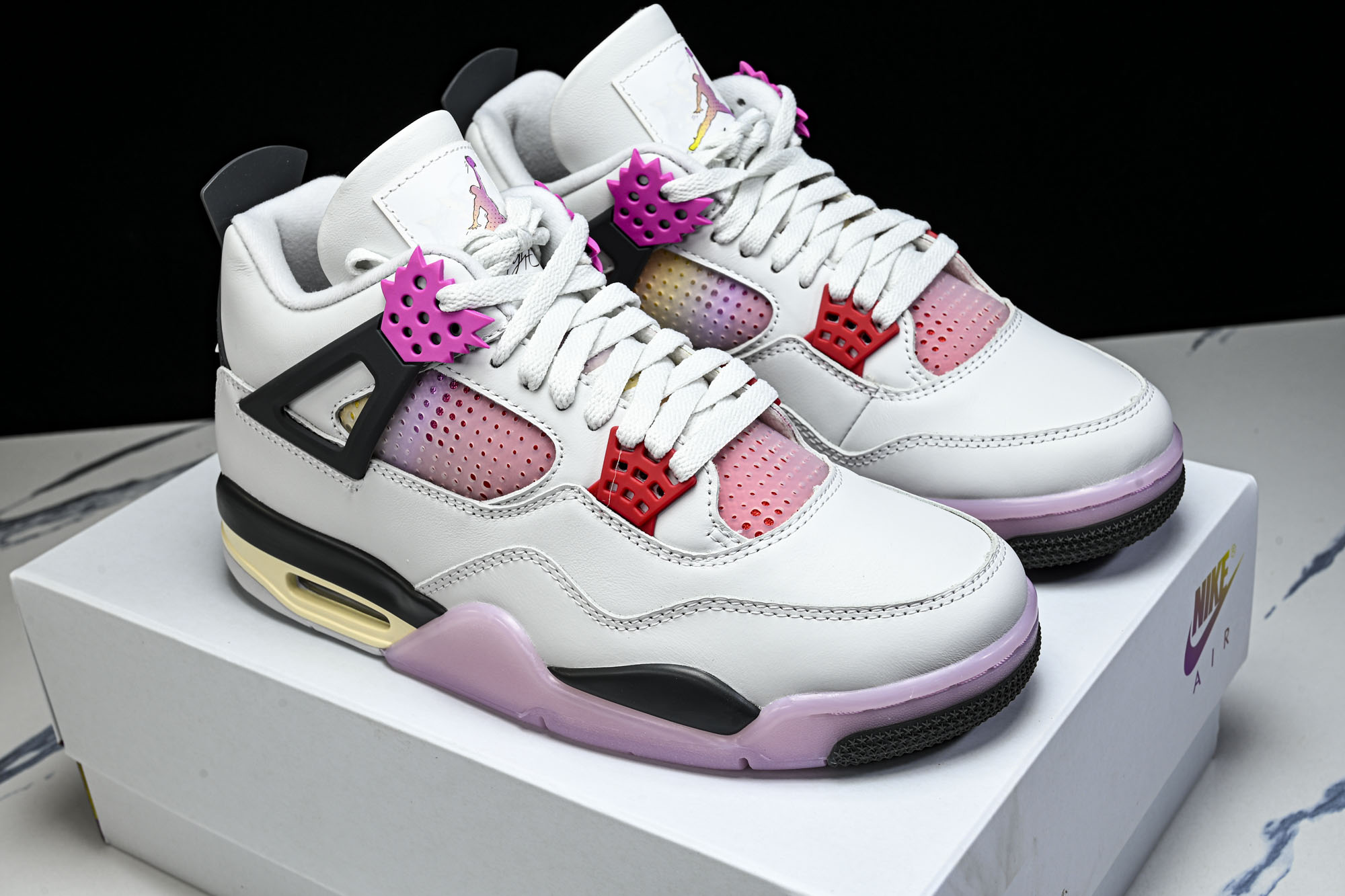 Air Jordan 4 Retro _Comic_ AJ4 乔4漫画 JA1135-100 尺码36 36.5 37. Air Jordan 4 Retro _Comic_ AJ4 乔4漫画 JA1135-100 尺码36 36.5 37.