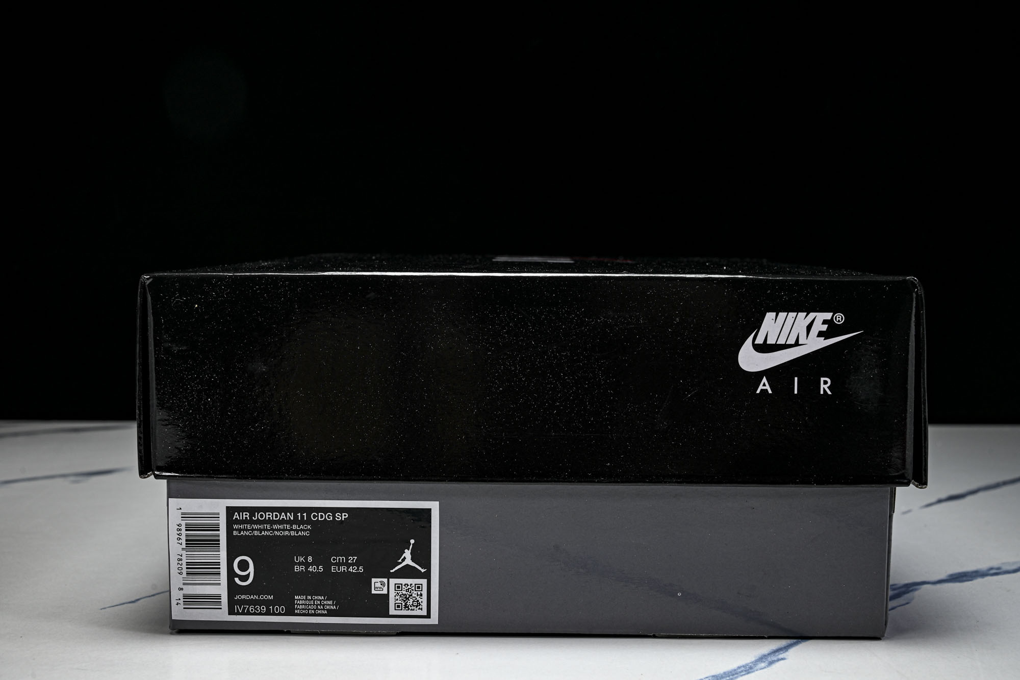 Air Jordan 11 AJ11 限量版 中帮复古篮球鞋IV7639-100 尺码40 40.5 41 42 42. Air Jordan 11 AJ11 限量版 中帮复古篮球鞋IV7639-100 尺码40 40.5 41 42 42.