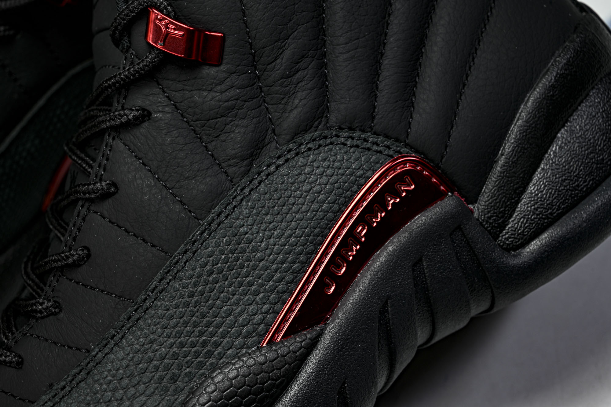 Air Jordan 12 Retro _Bloodline_ AJ12 乔12黑红 CT8013-003 尺码 40 Air Jordan 12 Retro _Bloodline_ AJ12 乔12黑红 CT8013-003 尺码 40