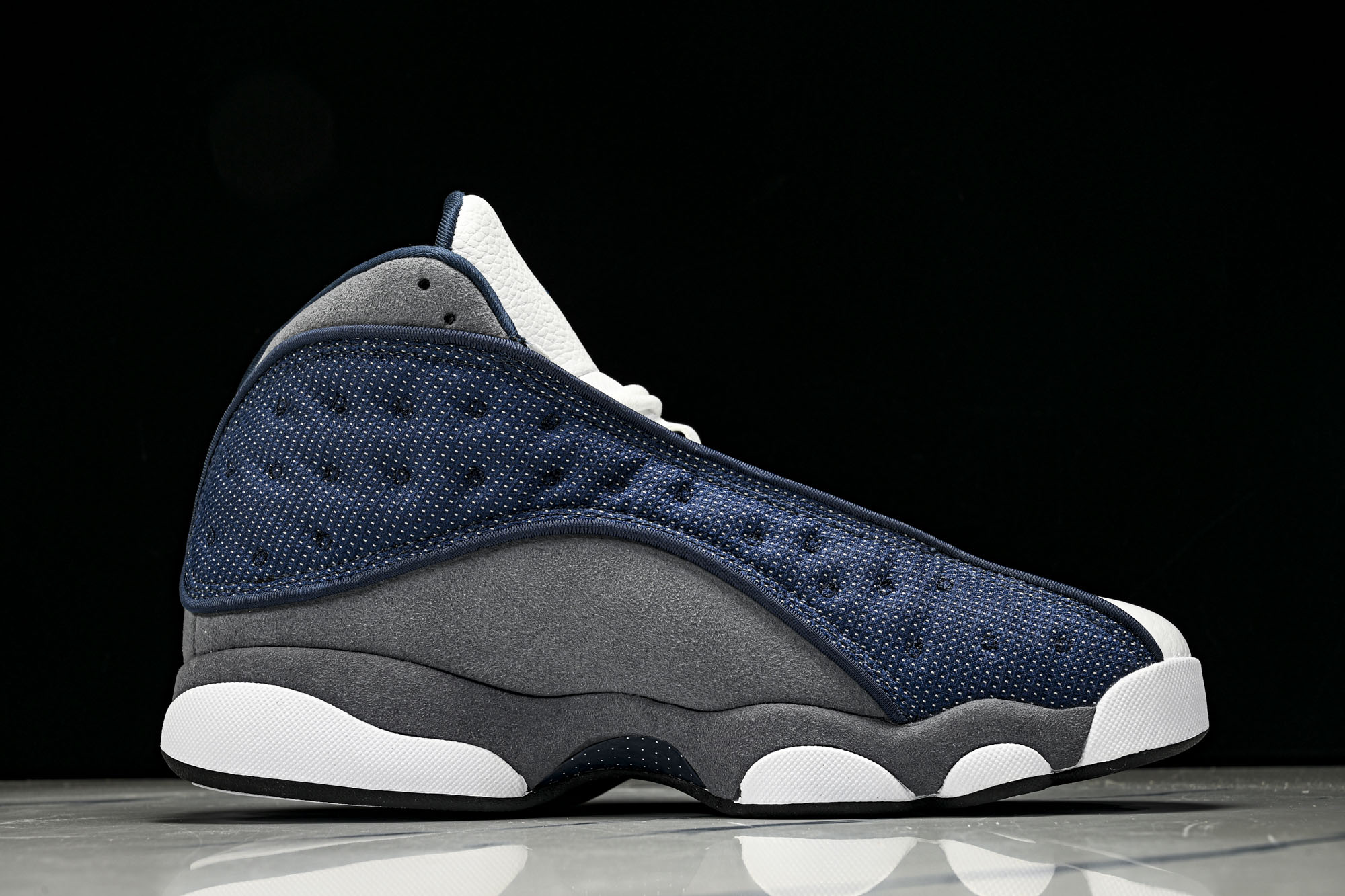 Air Jordan 13 AJ13 GIGI 真标真碳 海军蓝 男款复古实战篮球鞋 IW3808-400 尺码 40 Air Jordan 13 AJ13 GIGI 真标真碳 海军蓝 男款复古实战篮球鞋 IW3808-400 尺码 40