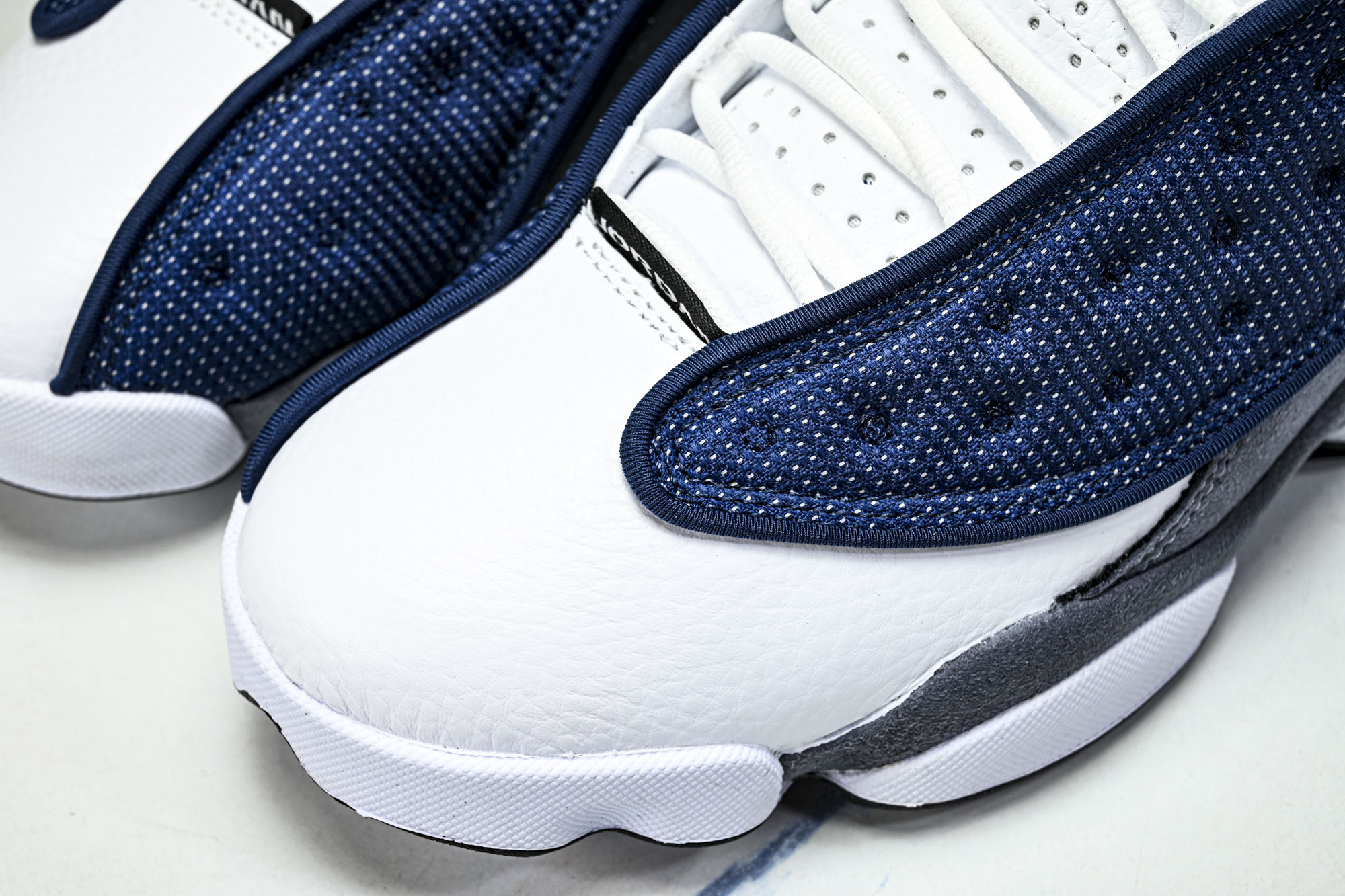 Air Jordan 13 AJ13 GIGI 真标真碳 海军蓝 男款复古实战篮球鞋 IW3808-400 尺码 40 Air Jordan 13 AJ13 GIGI 真标真碳 海军蓝 男款复古实战篮球鞋 IW3808-400 尺码 40