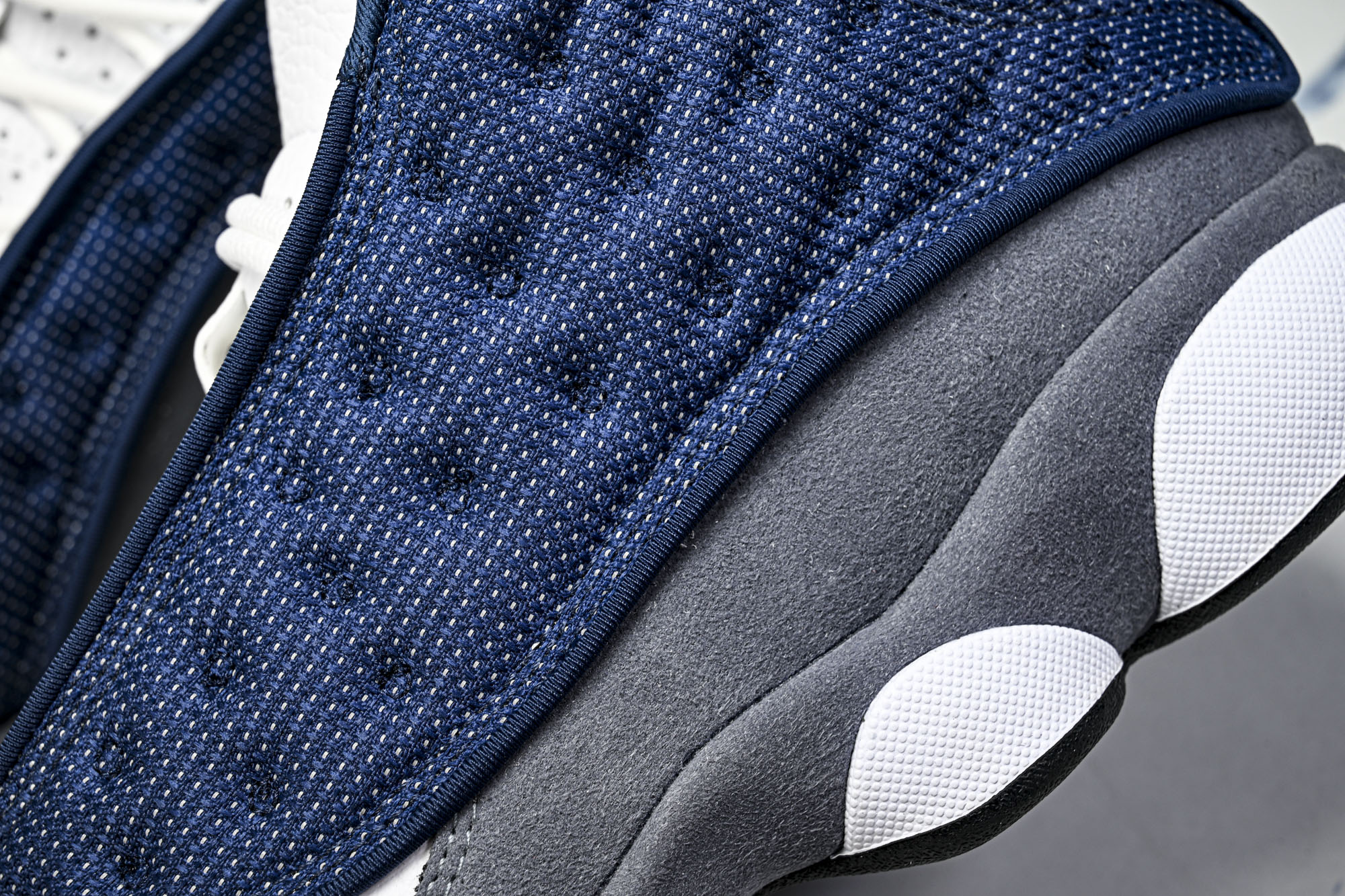 Air Jordan 13 AJ13 GIGI 真标真碳 海军蓝 男款复古实战篮球鞋 IW3808-400 尺码 40 Air Jordan 13 AJ13 GIGI 真标真碳 海军蓝 男款复古实战篮球鞋 IW3808-400 尺码 40