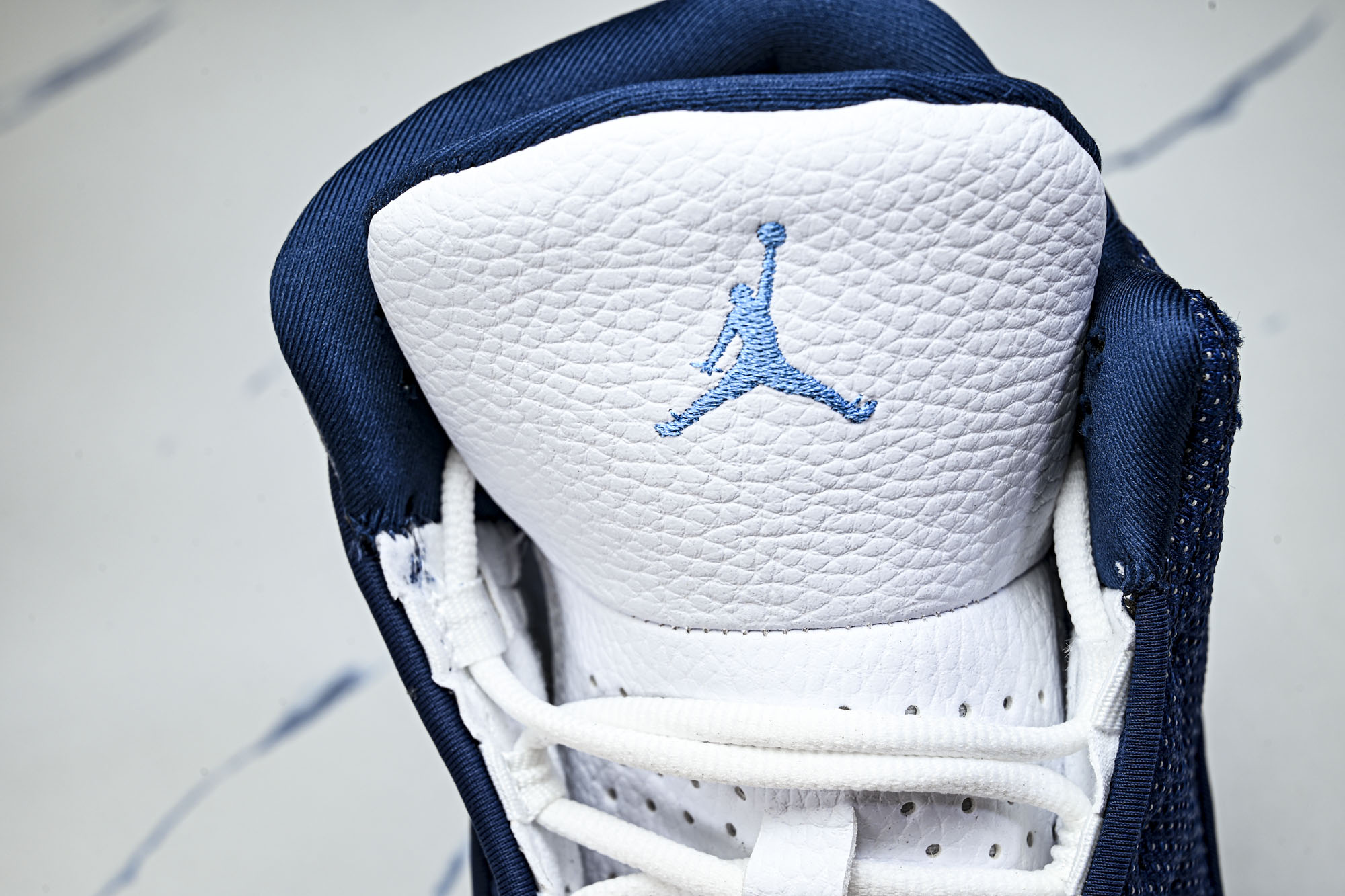 Air Jordan 13 AJ13 GIGI 真标真碳 海军蓝 男款复古实战篮球鞋 IW3808-400 尺码 40 Air Jordan 13 AJ13 GIGI 真标真碳 海军蓝 男款复古实战篮球鞋 IW3808-400 尺码 40