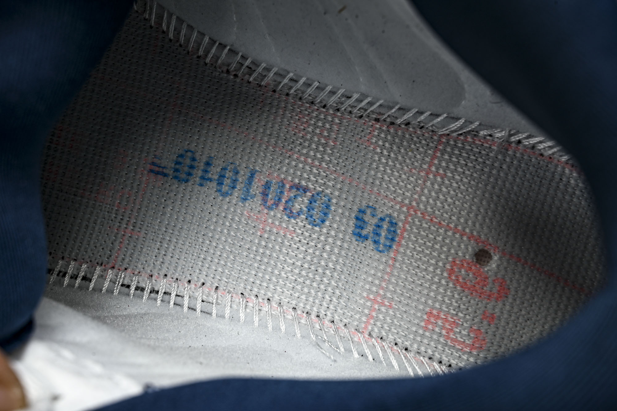 Air Jordan 13 AJ13 GIGI 真标真碳 海军蓝 男款复古实战篮球鞋 IW3808-400 尺码 40 Air Jordan 13 AJ13 GIGI 真标真碳 海军蓝 男款复古实战篮球鞋 IW3808-400 尺码 40
