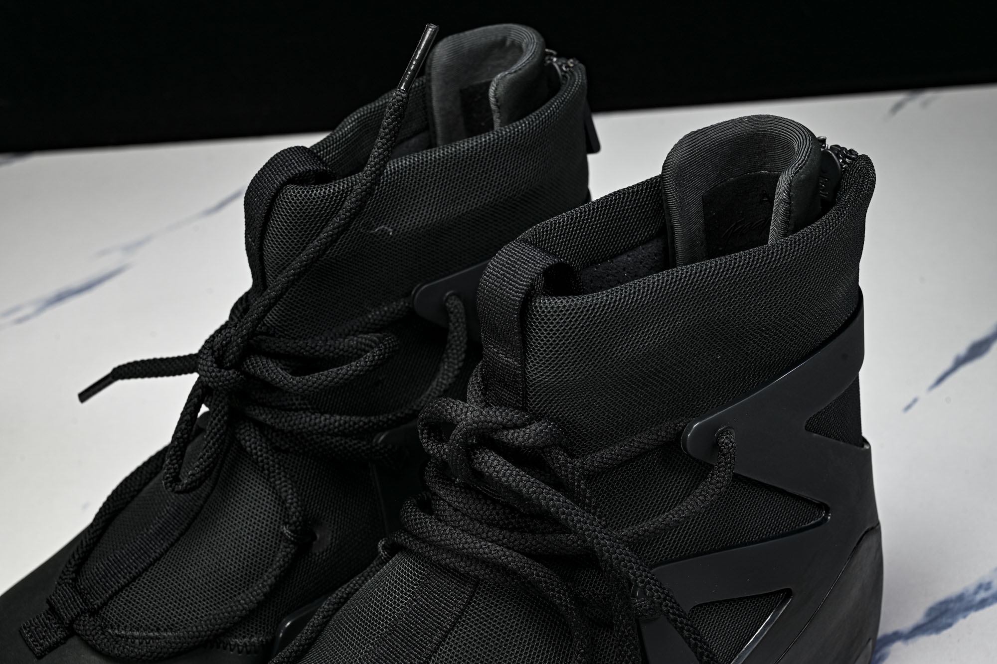 Nike Air Fear Of God 1 FOG 联名高街 黑魂 AR4237-005 尺寸40 40.5 41 4 Nike Air Fear Of God 1 FOG 联名高街 黑魂 AR4237-005 尺寸40 40.5 41 4