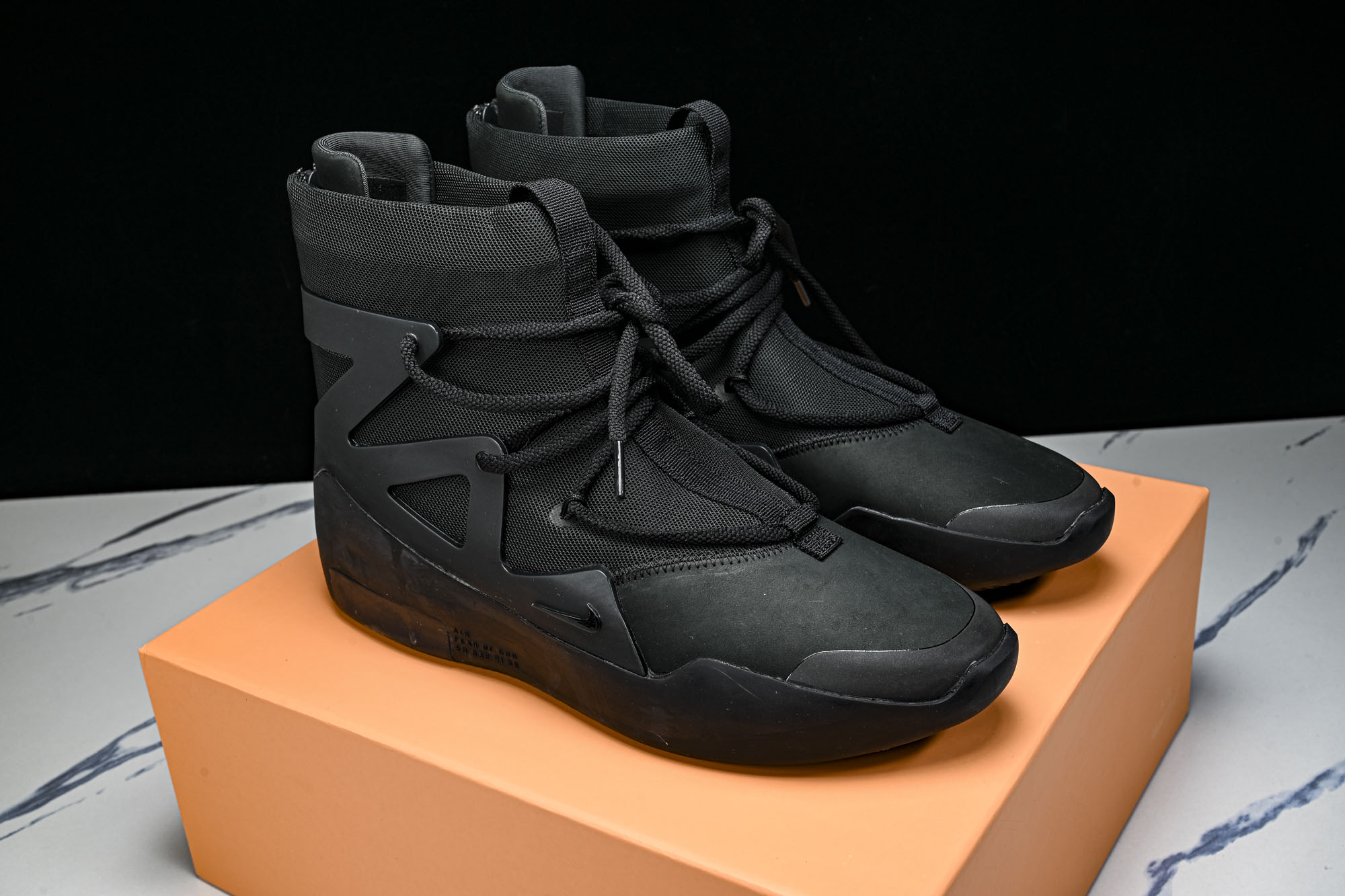 Nike Air Fear Of God 1 FOG 联名高街 黑魂 AR4237-005 尺寸40 40.5 41 4 Nike Air Fear Of God 1 FOG 联名高街 黑魂 AR4237-005 尺寸40 40.5 41 4