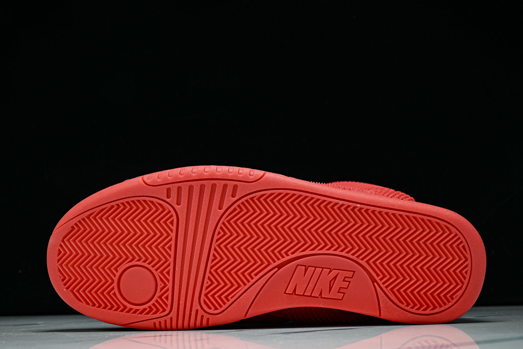 NK Air Yeezy 2 Red October 侃爷 红椰子 -660 #YZ013 40 40.5 41 42 NK Air Yeezy 2 Red October 侃爷 红椰子 -660 #YZ013 40 40.5 41 42