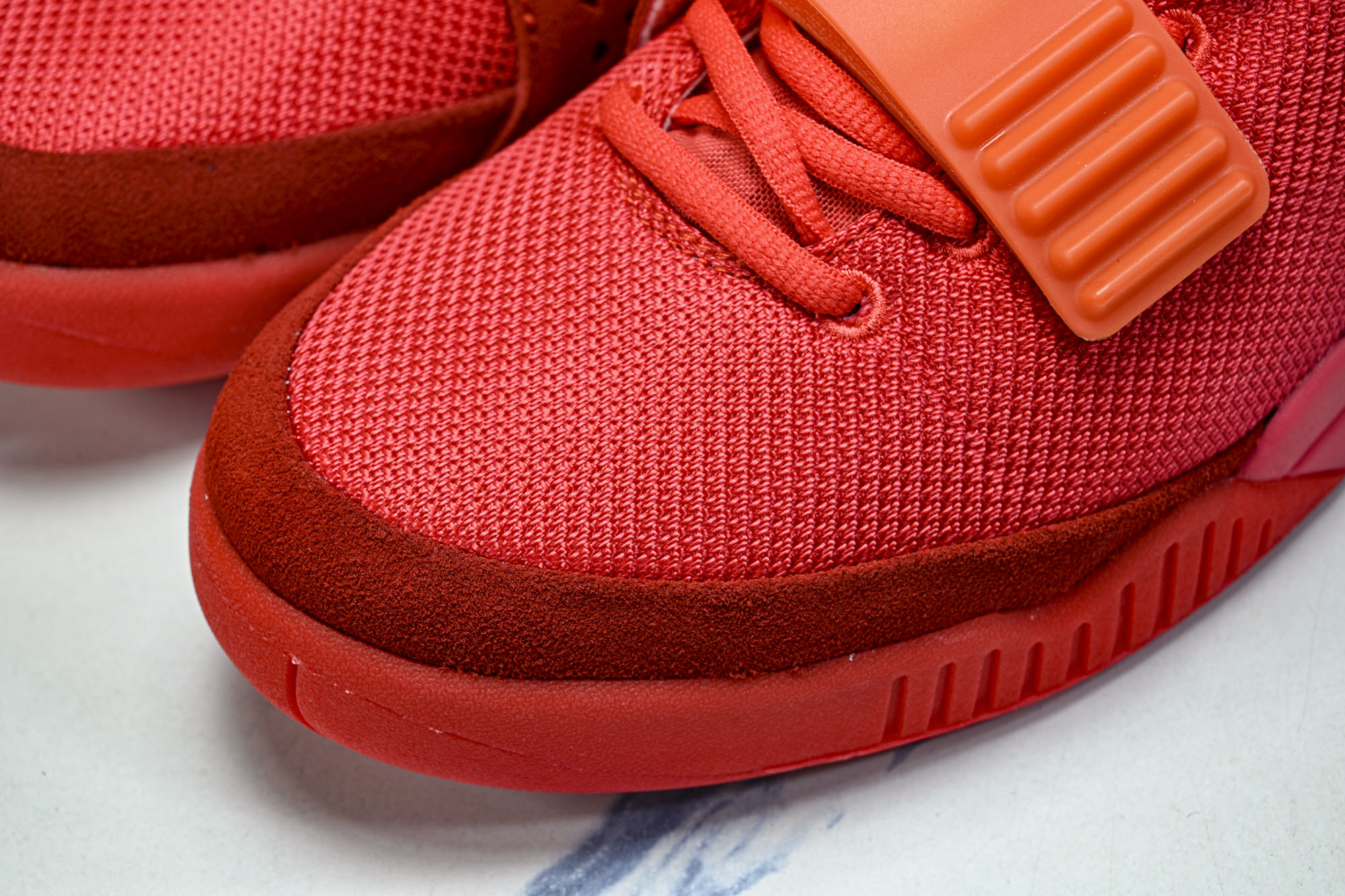 NK Air Yeezy 2 Red October 侃爷 红椰子 -660 #YZ013 40 40.5 41 42 NK Air Yeezy 2 Red October 侃爷 红椰子 -660 #YZ013 40 40.5 41 42