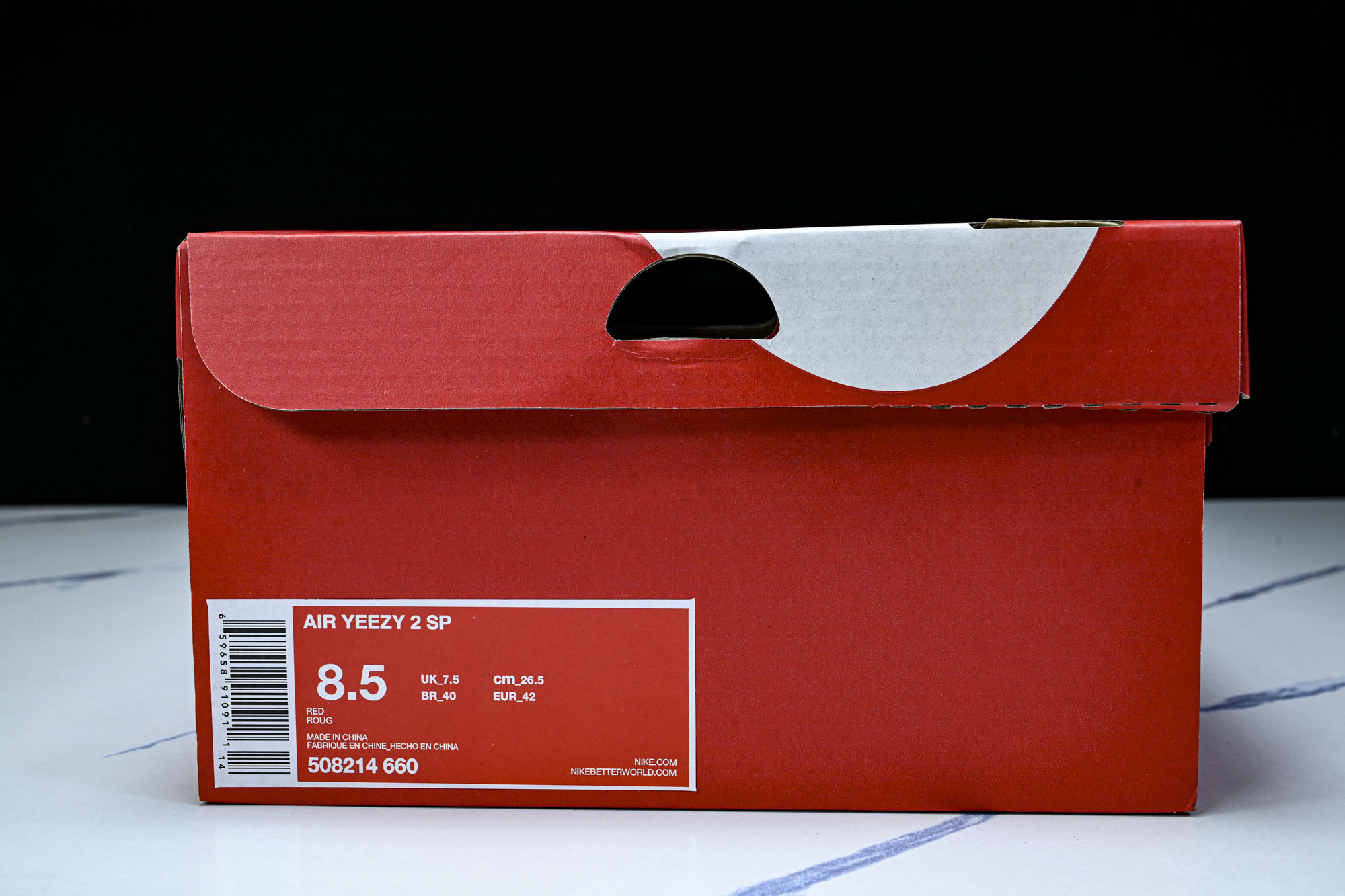 NK Air Yeezy 2 Red October 侃爷 红椰子 -660 #YZ013 40 40.5 41 42 NK Air Yeezy 2 Red October 侃爷 红椰子 -660 #YZ013 40 40.5 41 42