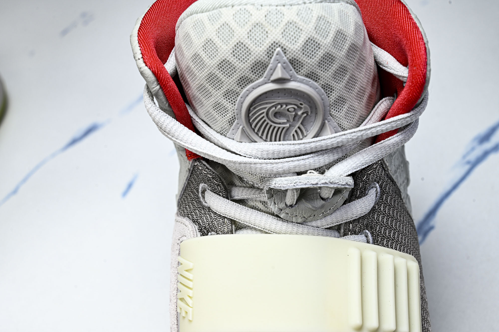 NK Air Yeezy Nrg Kanye West 灰白 货号_-010 #YZ013 40 40.5 41 42 