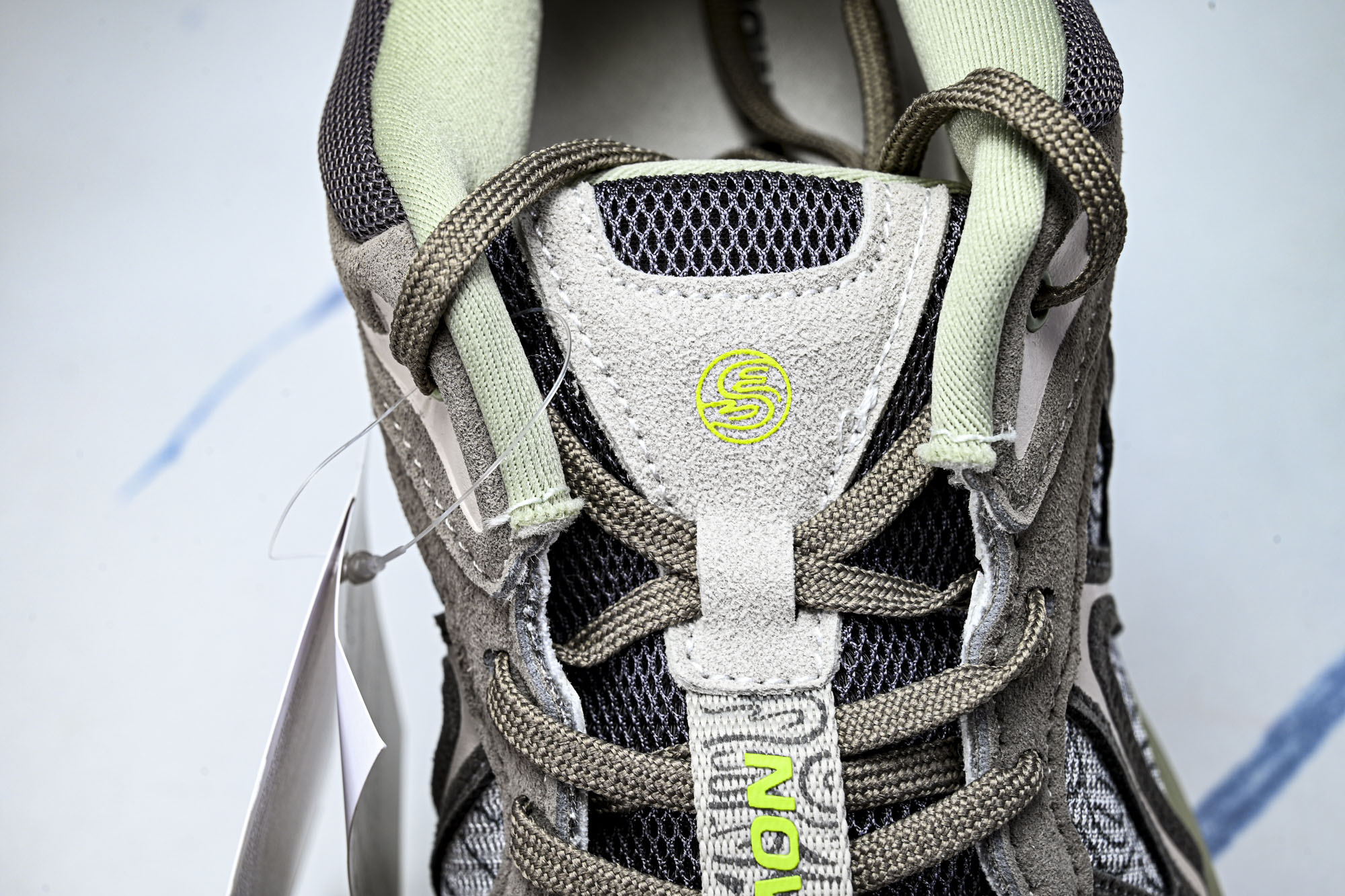 Salomon XT-Whisper 萨洛蒙 探索者系列户外越野跑鞋 -23 #YZ020 原版1:1 制作 全套私模 Salomon XT-Whisper 萨洛蒙 探索者系列户外越野跑鞋 -23 #YZ020 原版1:1 制作 全套私模