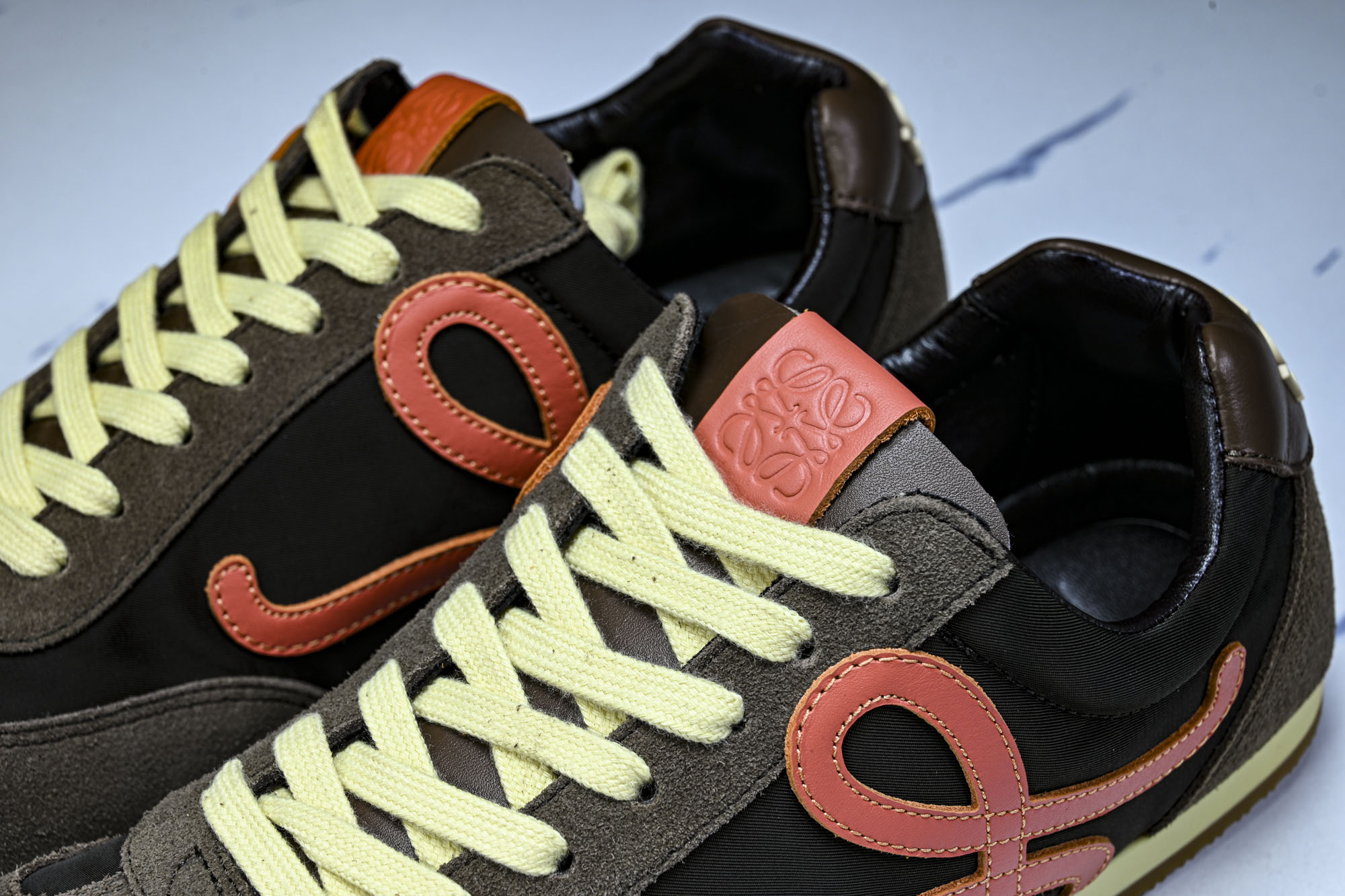纯原 Loewe 杨幂同款新款Ballet Runner2.0男女士芭蕾舞运动鞋_2 #YZ004 尺码 35 36 3 纯原 Loewe 杨幂同款新款Ballet Runner2.0男女士芭蕾舞运动鞋_2 #YZ004 尺码 35 36 3