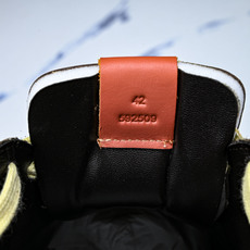 纯原 Loewe 杨幂同款新款Ballet Runner2.0男女士芭蕾舞运动鞋_2 #YZ004 尺码 35 36 3 纯原 Loewe 杨幂同款新款Ballet Runner2.0男女士芭蕾舞运动鞋_2 #YZ004 尺码 35 36 3