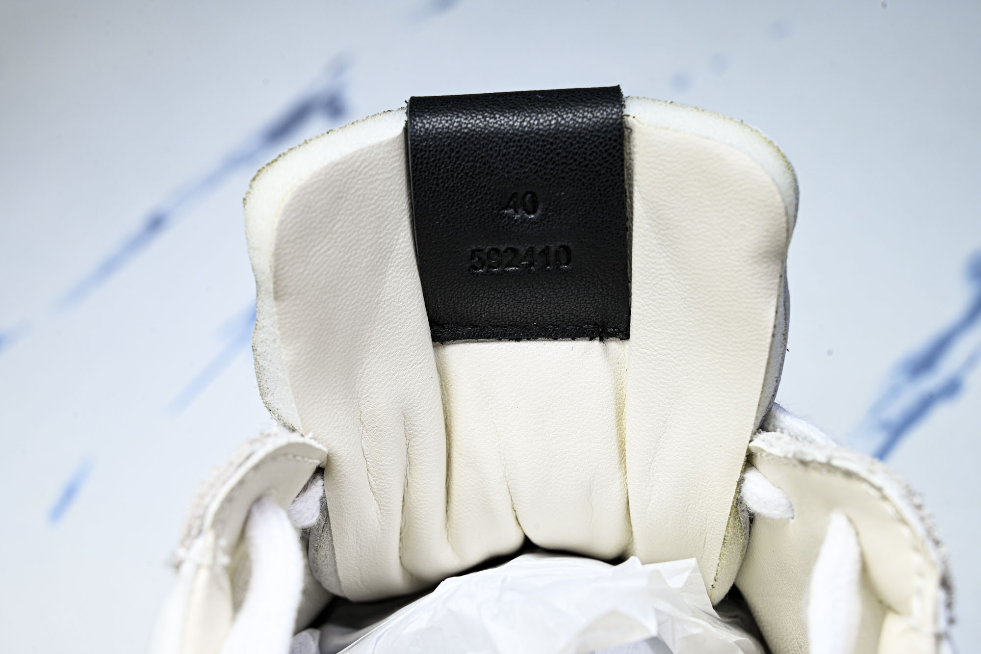 纯原Loewe 杨幂同款新款Ballet Runner2.0男女士芭蕾舞运动鞋 #YZ004 尺码 35 36 37 3 纯原Loewe 杨幂同款新款Ballet Runner2.0男女士芭蕾舞运动鞋 #YZ004 尺码 35 36 37 3