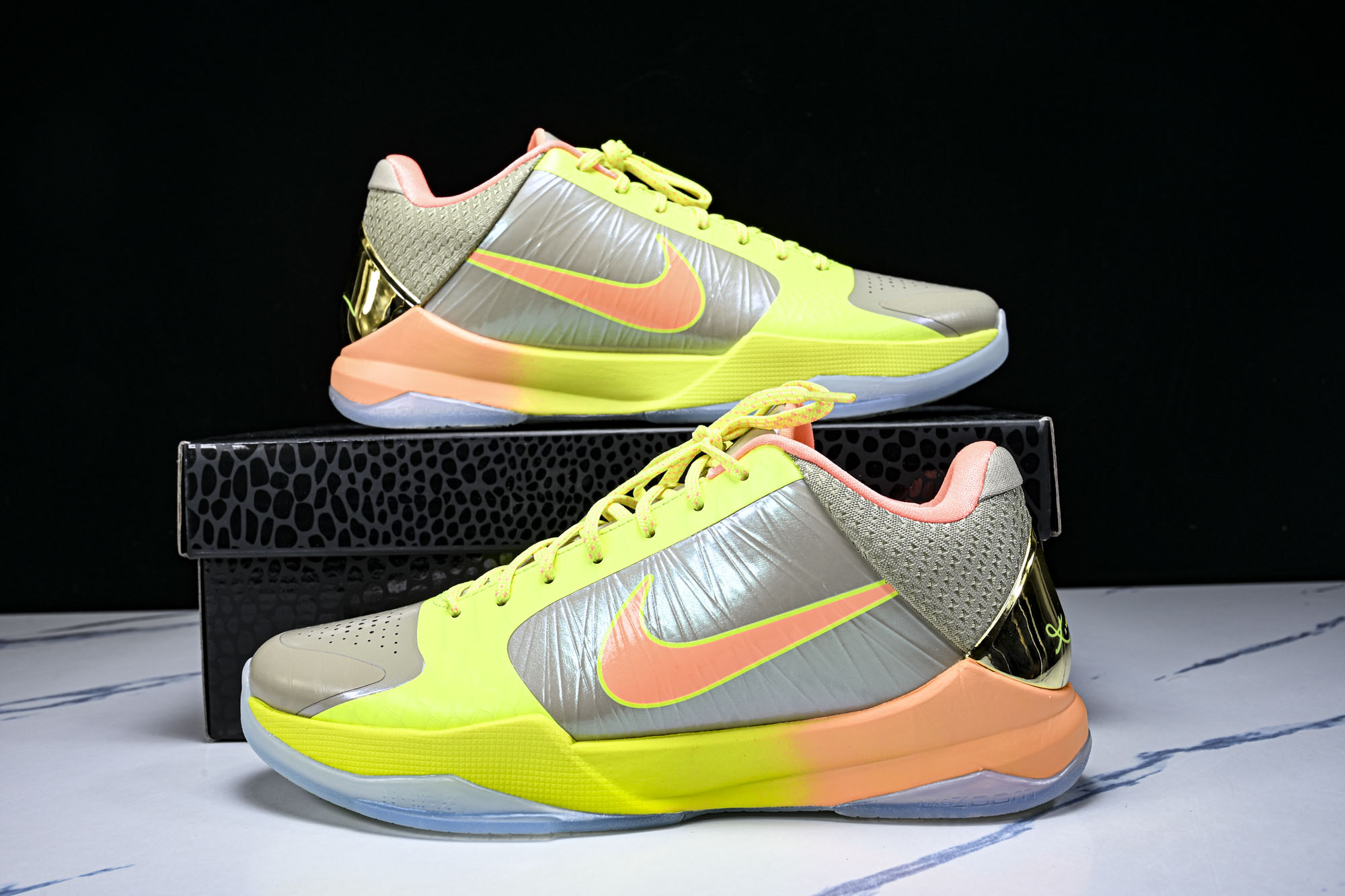 纯原Nike Zoom Kobe 5 Protro The Academy PE 舒适贴合 篮球鞋 男同款 橄榄金 货号