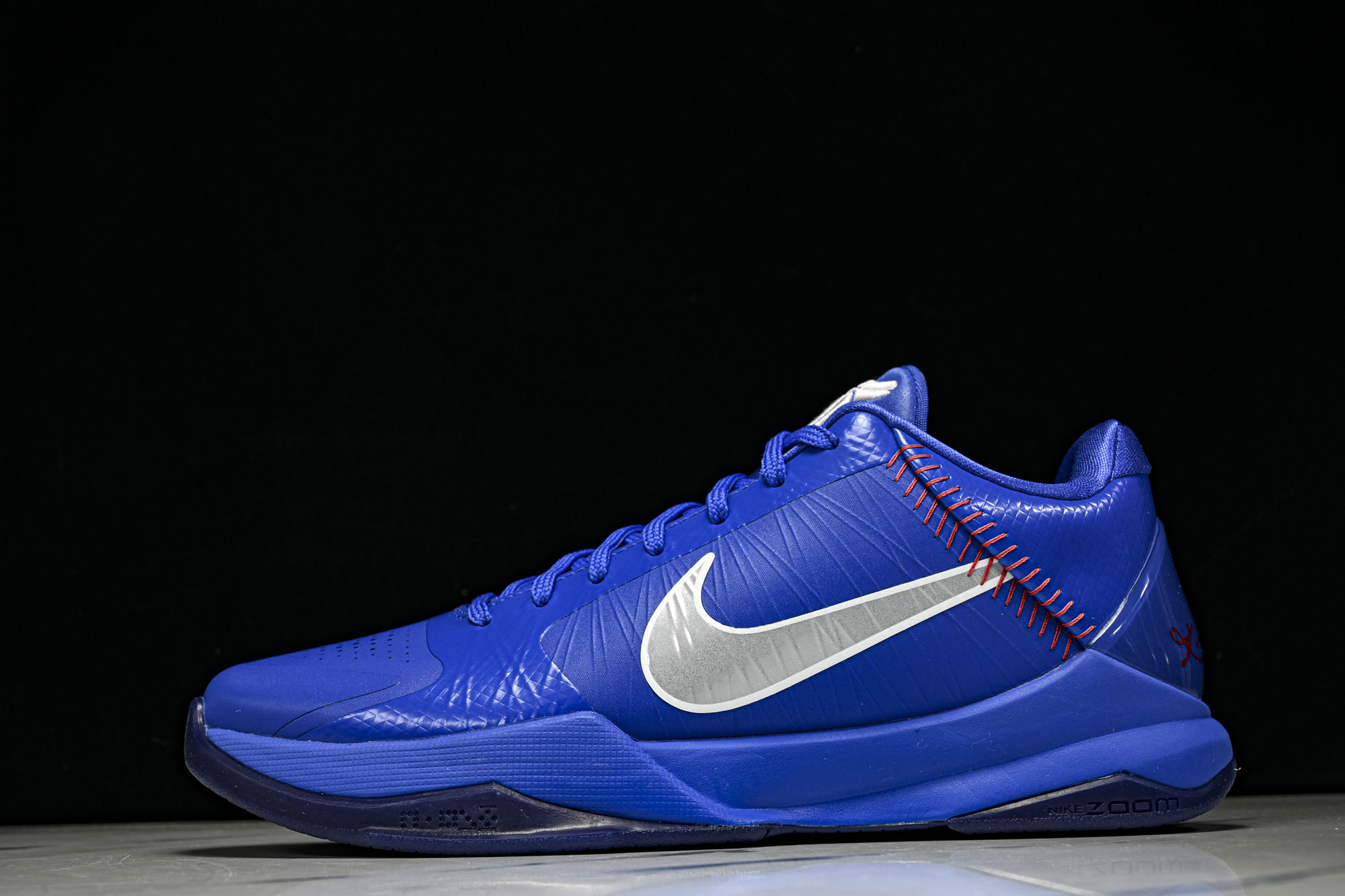 纯原 NK Kobe 5 Protro Dodgers 蓝色 IO6256-400 #YZ001 40 40.5 41 纯原 NK Kobe 5 Protro Dodgers 蓝色 IO6256-400 #YZ001 40 40.5 41