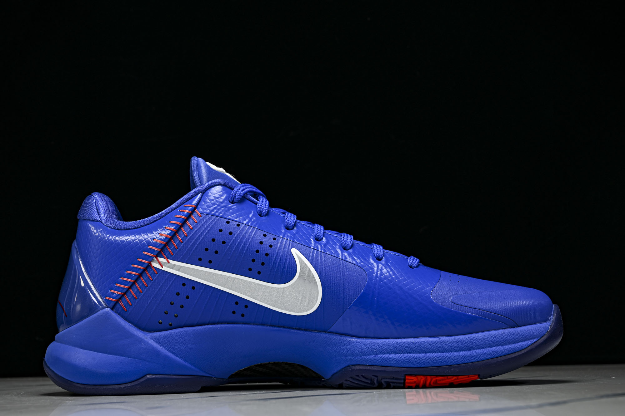 纯原 NK Kobe 5 Protro Dodgers 蓝色 IO6256-400 #YZ001 40 40.5 41 纯原 NK Kobe 5 Protro Dodgers 蓝色 IO6256-400 #YZ001 40 40.5 41
