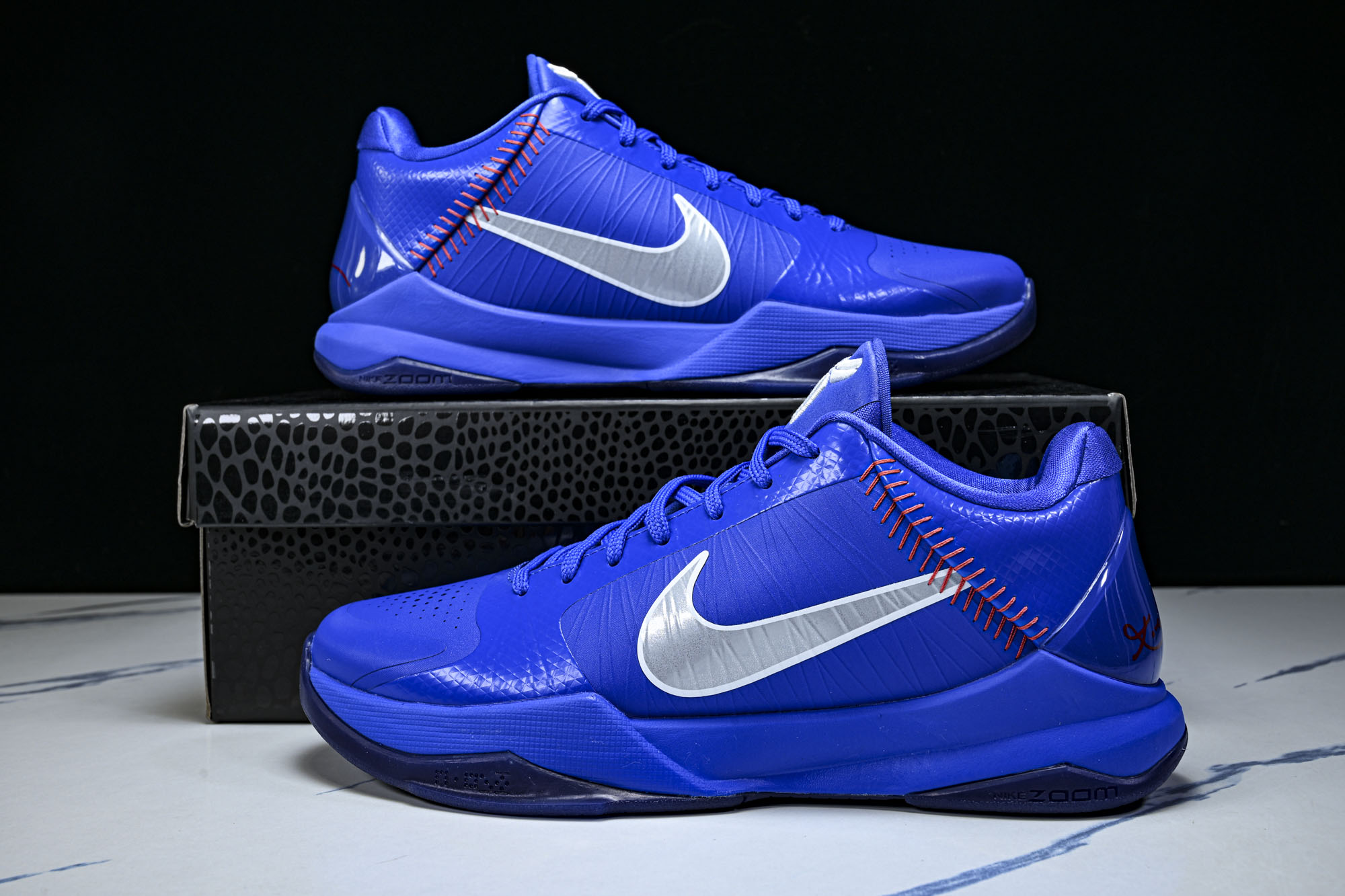 纯原 NK Kobe 5 Protro Dodgers 蓝色 IO6256-400 #YZ001 40 40.5 41 纯原 NK Kobe 5 Protro Dodgers 蓝色 IO6256-400 #YZ001 40 40.5 41