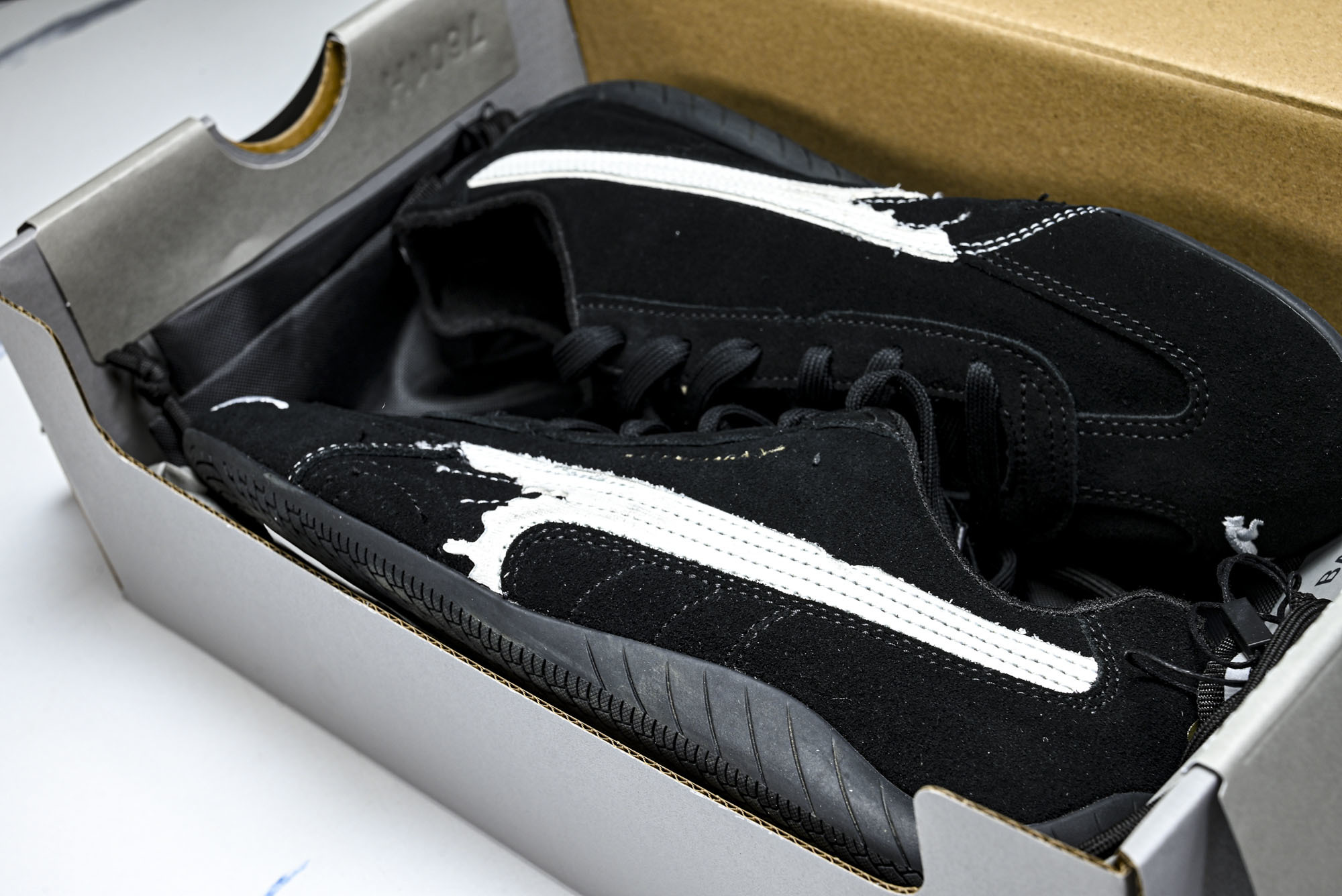 纯原 PUMA_彪马 x Balenciaga巴黎世家 Speedcat 牛皮绒面革 圆头做旧 02 #YZ026 纯原 PUMA_彪马 x Balenciaga巴黎世家 Speedcat 牛皮绒面革 圆头做旧 02 #YZ026