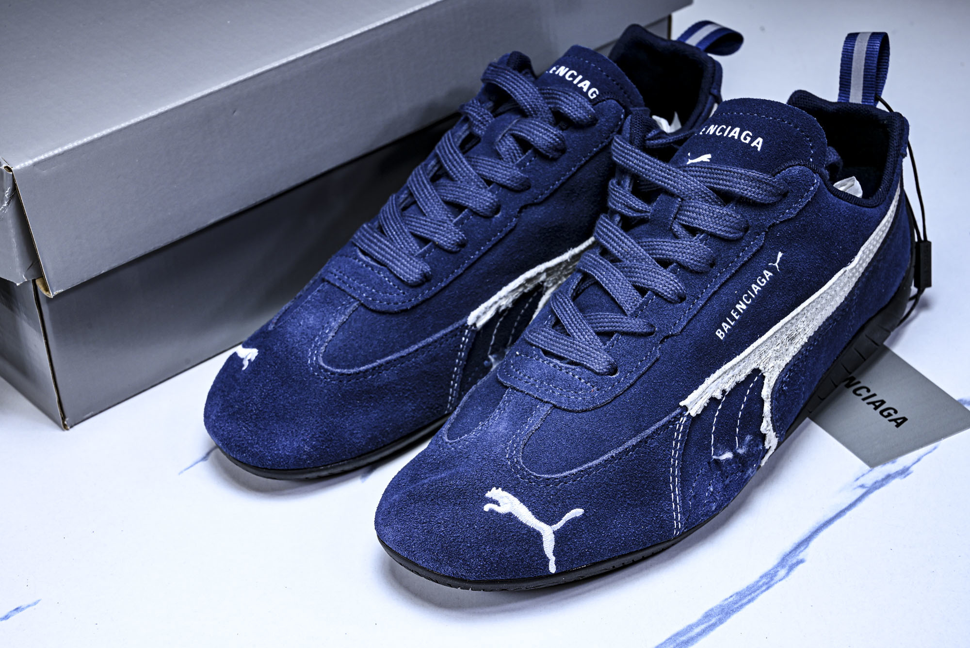 纯原 PUMA_彪马 x Balenciaga巴黎世家 Speedcat 牛皮绒面革 圆头做旧 #YZ026 #注鞋 纯原 PUMA_彪马 x Balenciaga巴黎世家 Speedcat 牛皮绒面革 圆头做旧 #YZ026 #注鞋