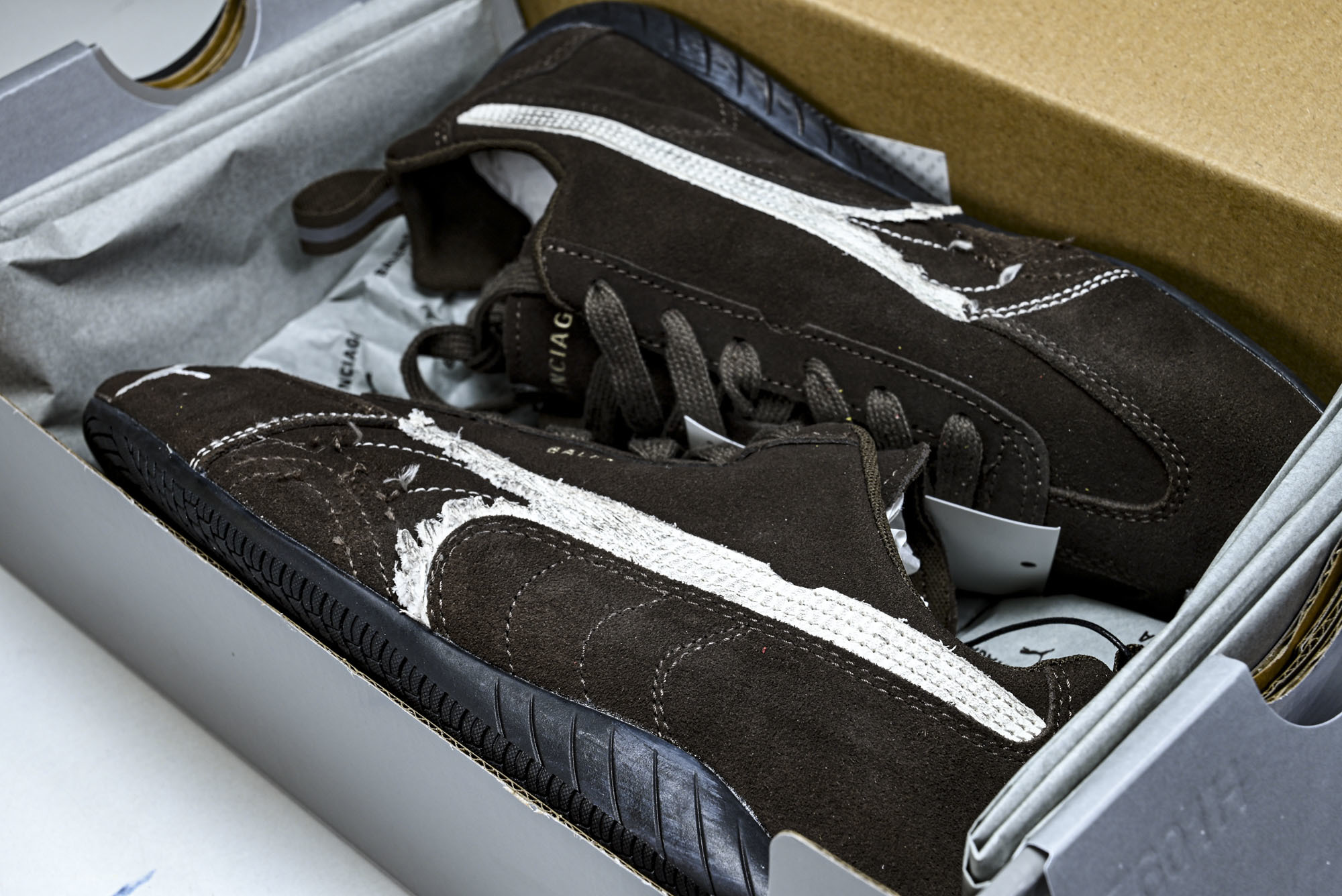纯原 PUMA_彪马 x Balenciaga巴黎世家 Speedcat 牛皮绒面革 圆头做旧 WSDSD2910  #