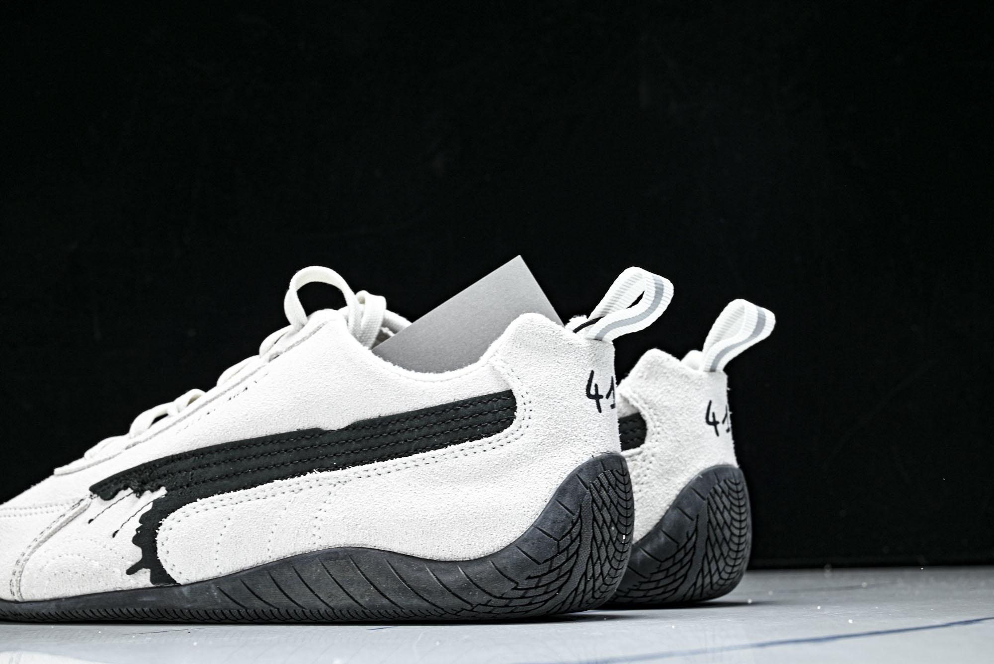 纯原 PUMA_彪马 x Balenciaga巴黎世家 Speedcat 牛皮绒面革 圆头做旧 WSDSD-9010 纯原 PUMA_彪马 x Balenciaga巴黎世家 Speedcat 牛皮绒面革 圆头做旧 WSDSD-9010