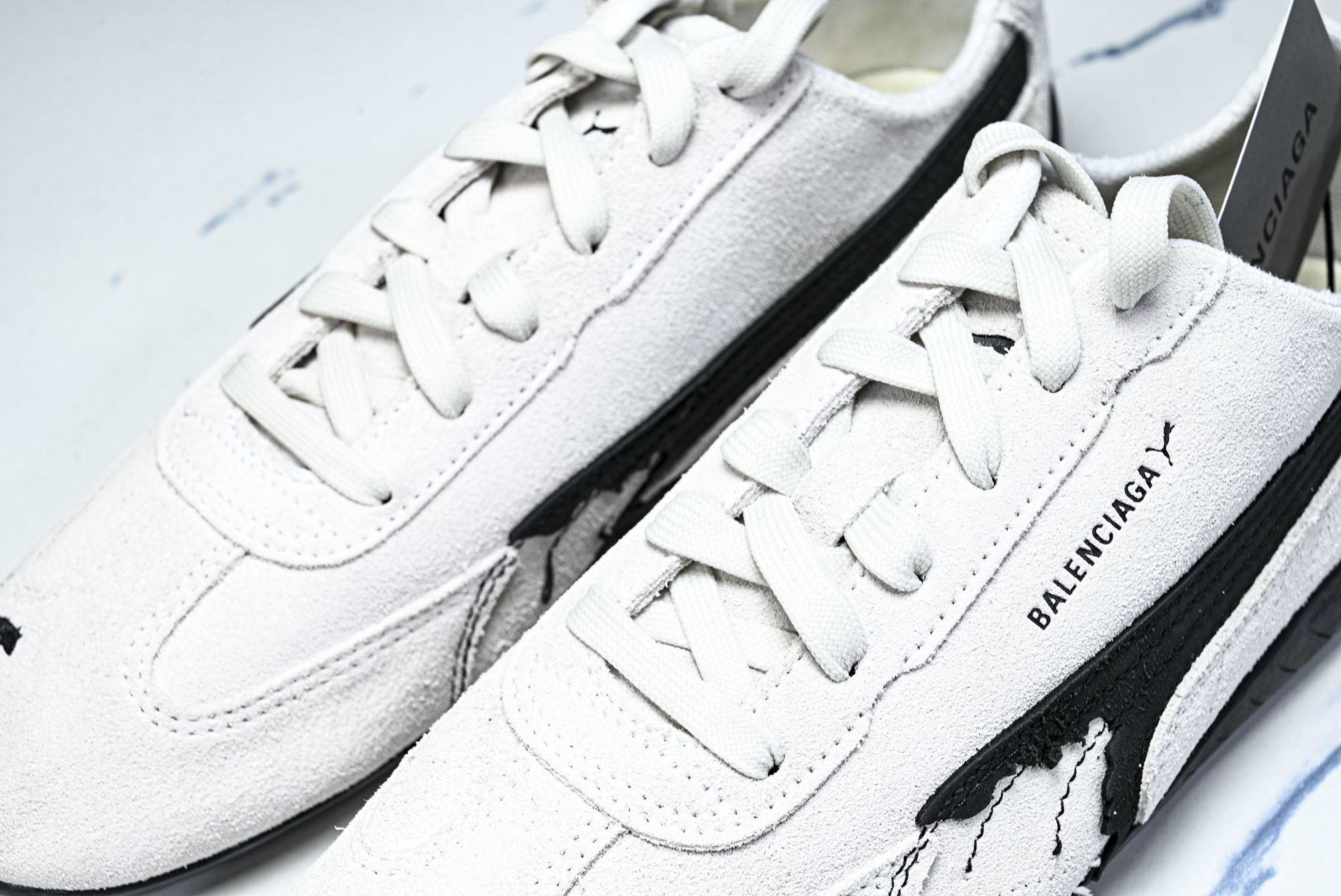 纯原 PUMA_彪马 x Balenciaga巴黎世家 Speedcat 牛皮绒面革 圆头做旧 WSDSD-9010 纯原 PUMA_彪马 x Balenciaga巴黎世家 Speedcat 牛皮绒面革 圆头做旧 WSDSD-9010