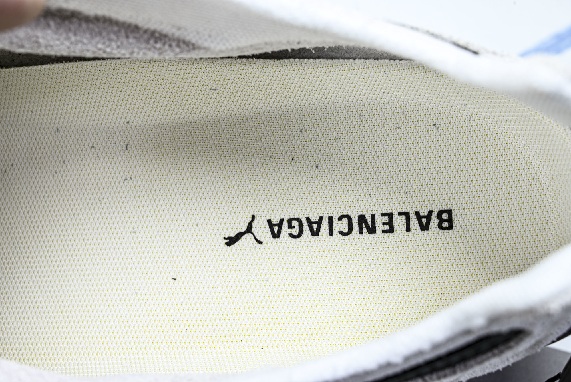 纯原 PUMA_彪马 x Balenciaga巴黎世家 Speedcat 牛皮绒面革 圆头做旧 WSDSD-9010 纯原 PUMA_彪马 x Balenciaga巴黎世家 Speedcat 牛皮绒面革 圆头做旧 WSDSD-9010