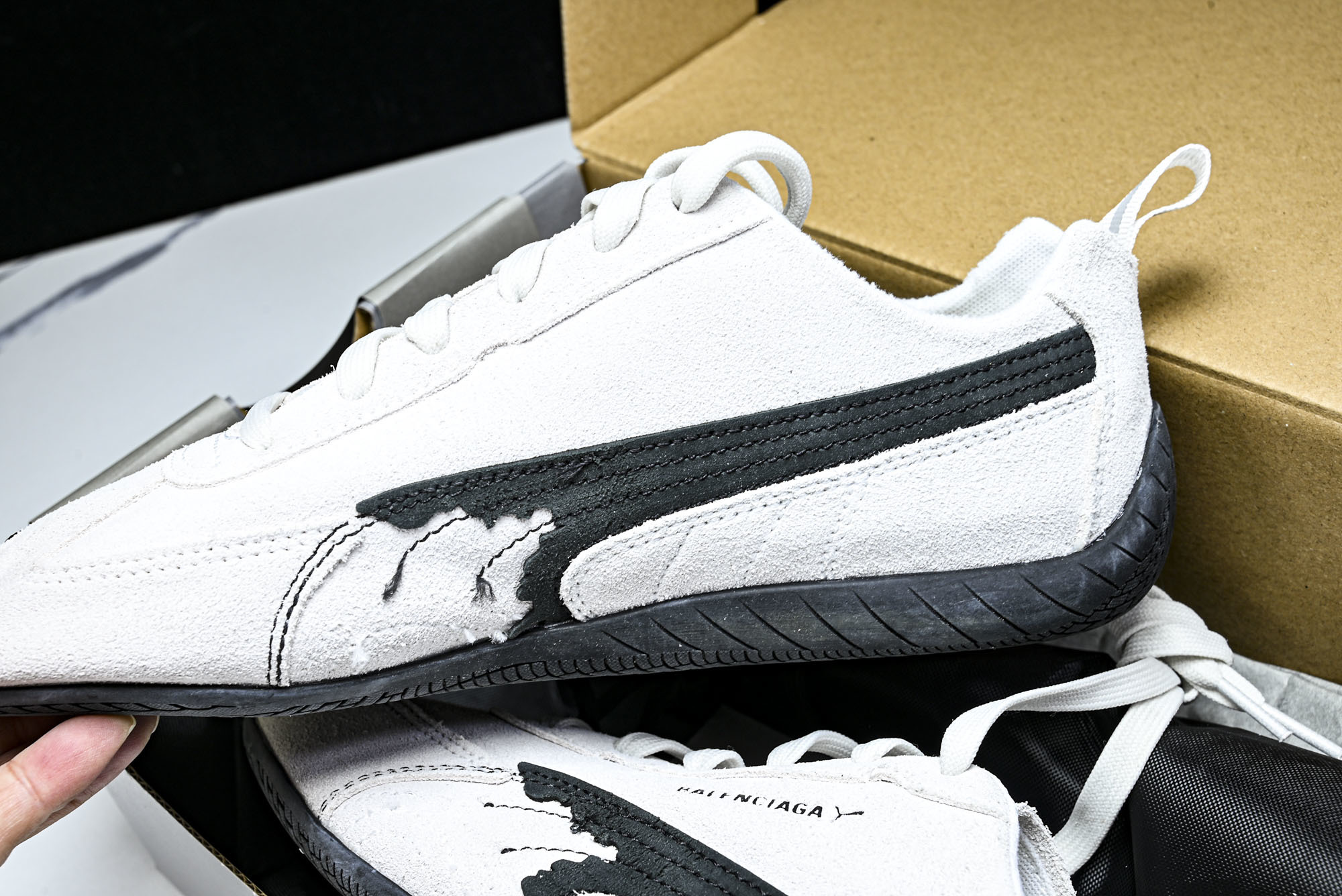 纯原 PUMA_彪马 x Balenciaga巴黎世家 Speedcat 牛皮绒面革 圆头做旧 WSDSD-9010 纯原 PUMA_彪马 x Balenciaga巴黎世家 Speedcat 牛皮绒面革 圆头做旧 WSDSD-9010