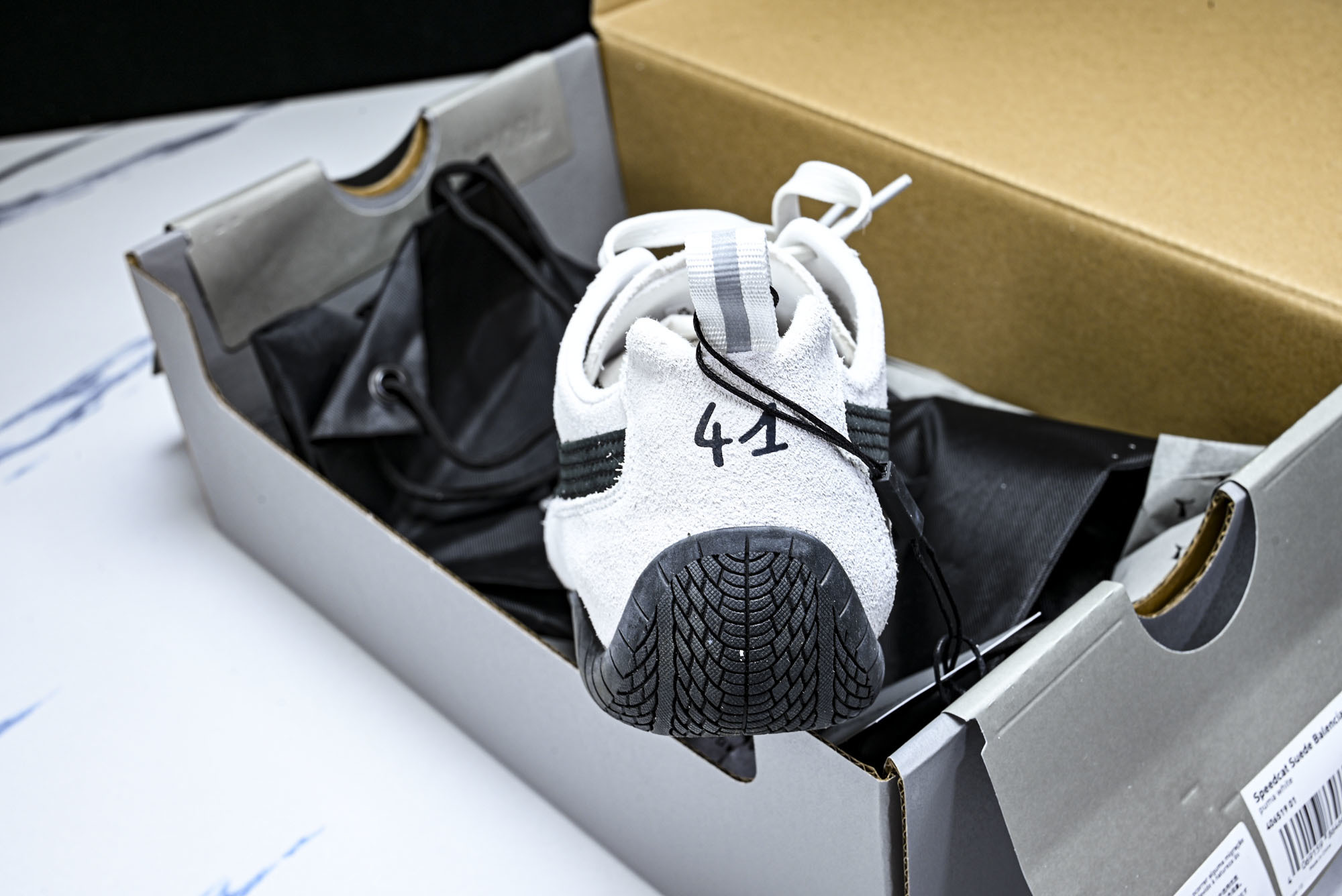 纯原 PUMA_彪马 x Balenciaga巴黎世家 Speedcat 牛皮绒面革 圆头做旧 WSDSD-9010 纯原 PUMA_彪马 x Balenciaga巴黎世家 Speedcat 牛皮绒面革 圆头做旧 WSDSD-9010