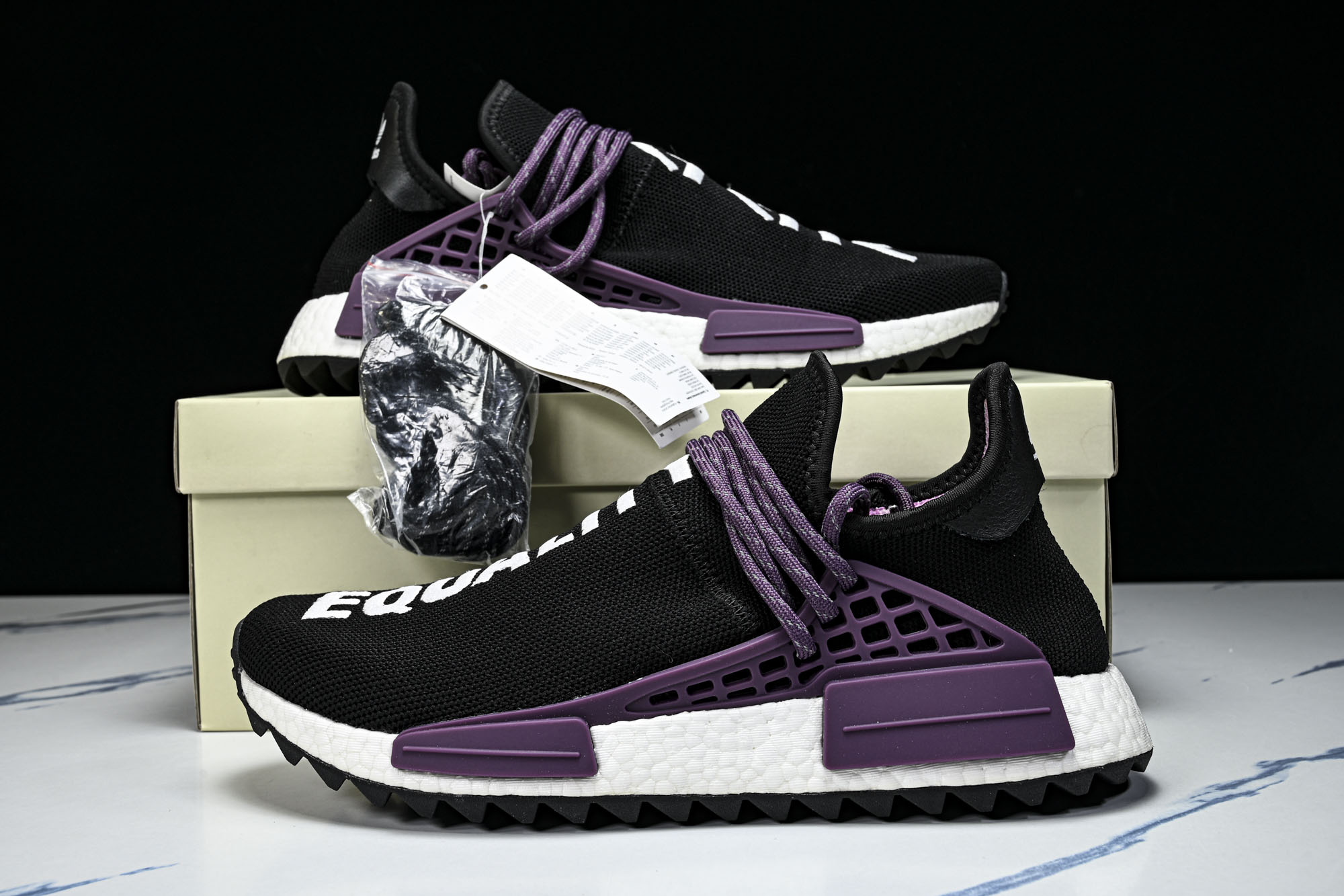 Adidas_阿迪达斯男女同款运动防滑轻便低帮休闲鞋AC7033 #YZ013 40 40.5 41 42 42.5 4 Adidas_阿迪达斯男女同款运动防滑轻便低帮休闲鞋AC7033 #YZ013 40 40.5 41 42 42.5 4