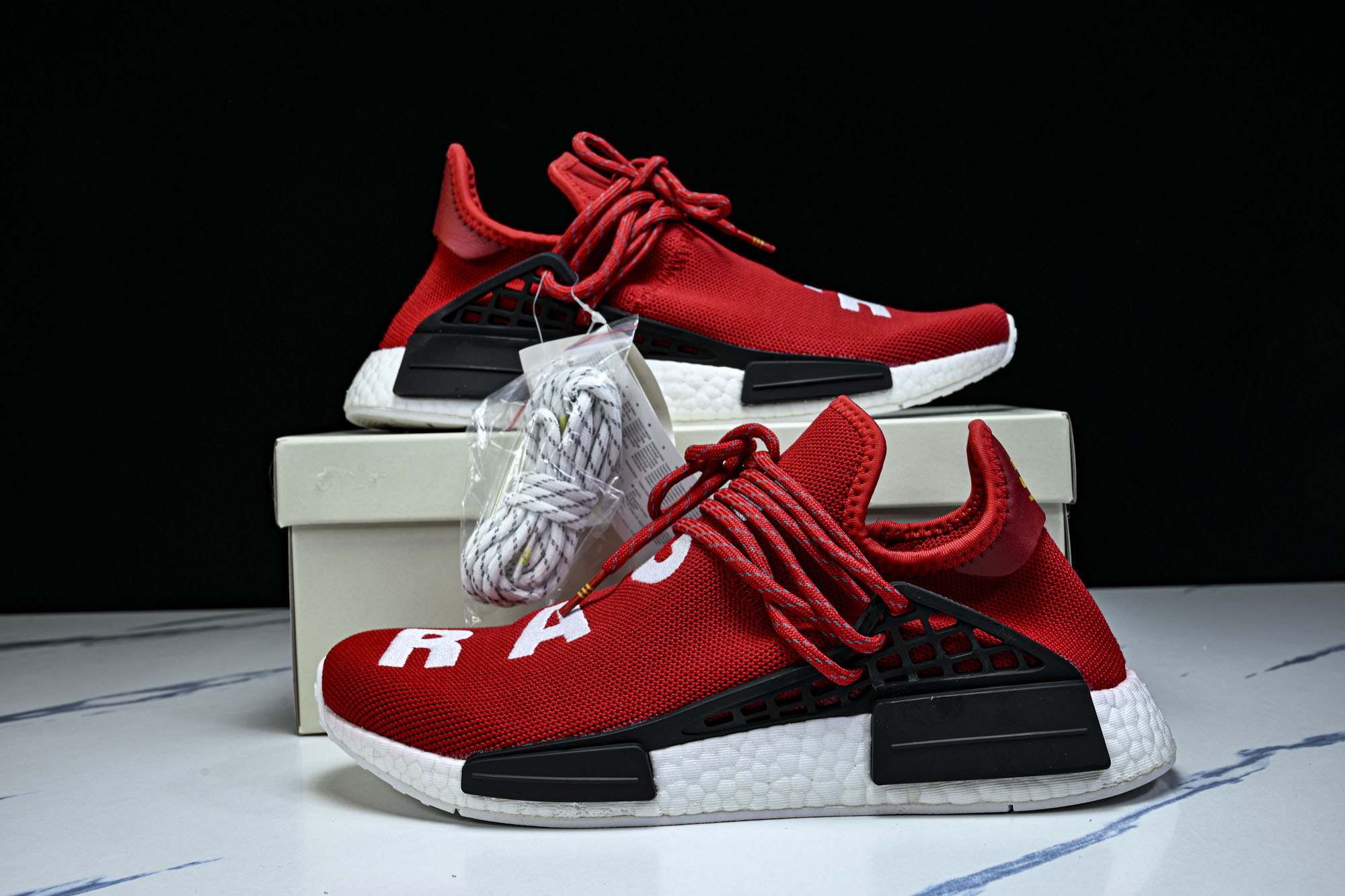 Adidas_阿迪达斯男女同款运动防滑轻便低帮休闲鞋BB0616 #YZ013 40 40.5 41 42 42.5 4