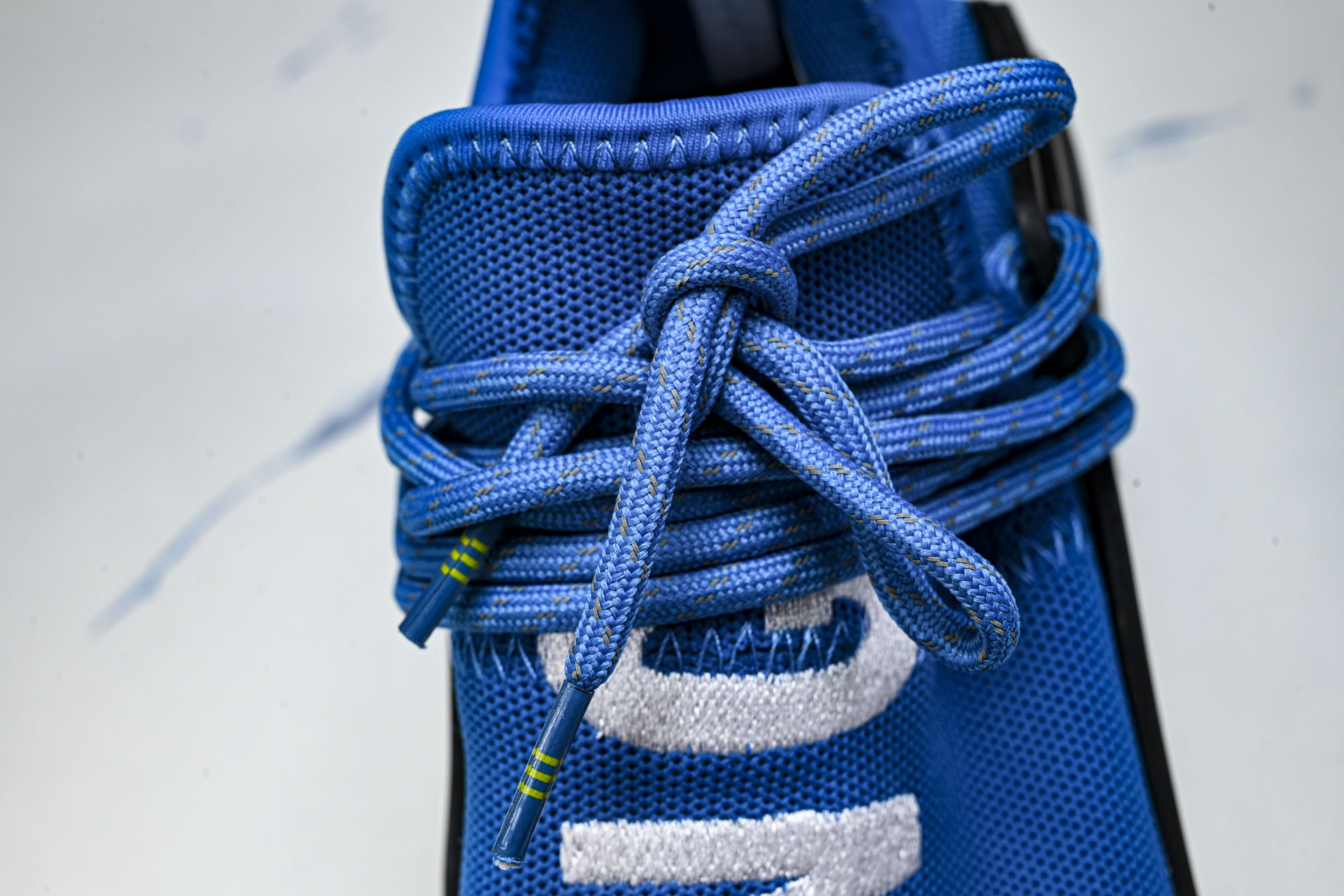 Adidas_阿迪达斯男女同款运动防滑轻便低帮休闲鞋BB0618 #YZ013 40 40.5 41 42 42.5 4 Adidas_阿迪达斯男女同款运动防滑轻便低帮休闲鞋BB0618 #YZ013 40 40.5 41 42 42.5 4