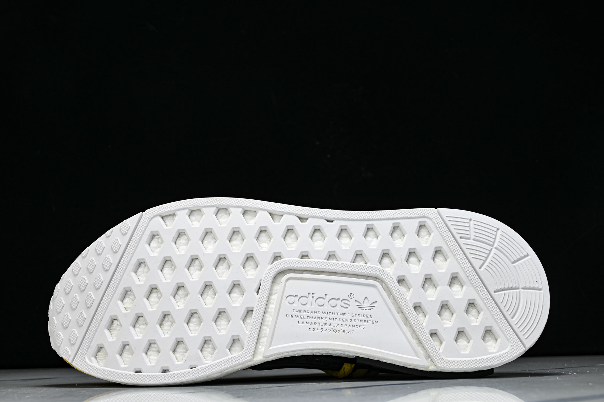 Adidas_阿迪达斯男女同款运动防滑轻便低帮休闲鞋BB0619 #YZ013 40 40.5 41 42 42.5 4