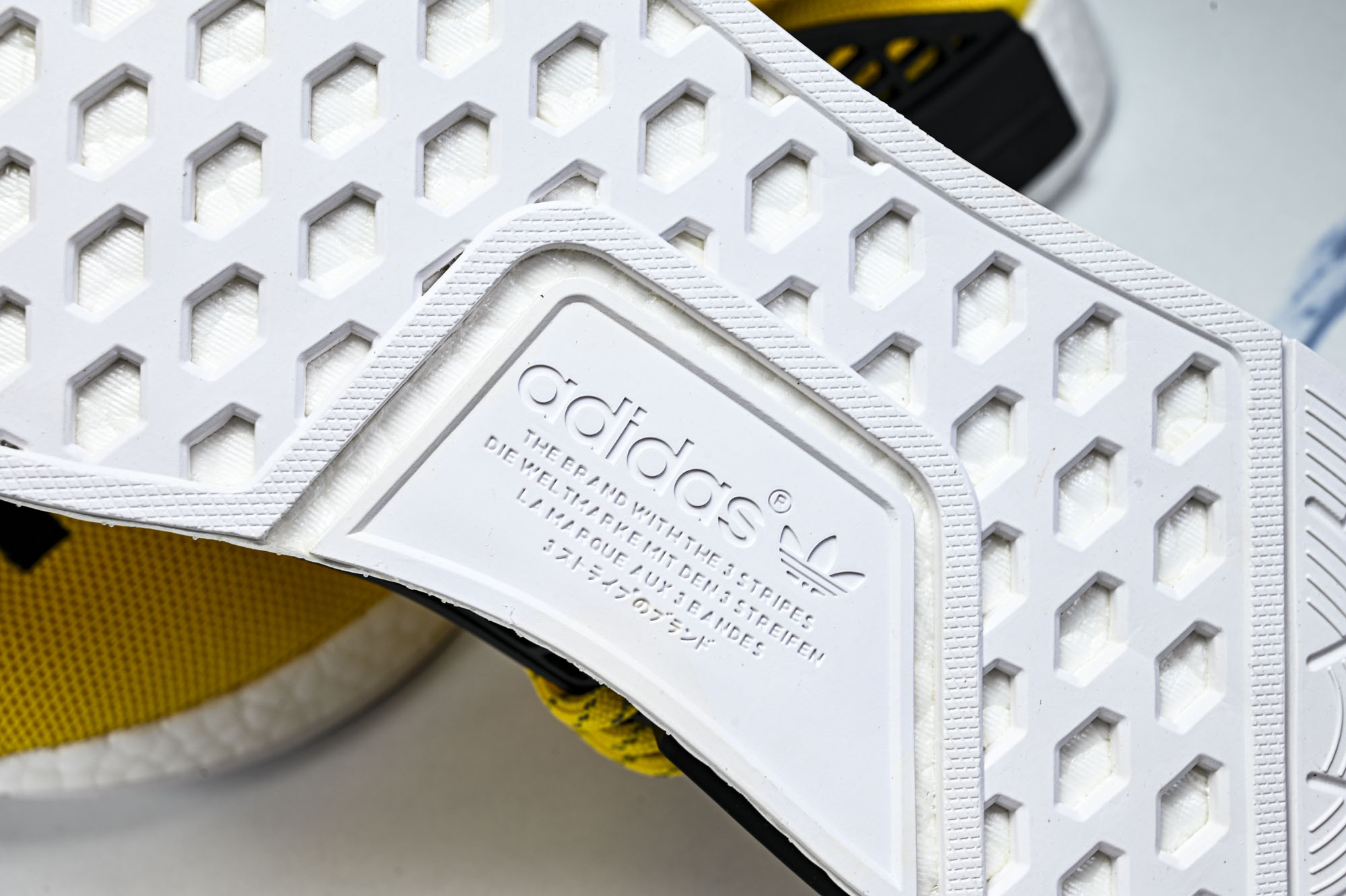 Adidas_阿迪达斯男女同款运动防滑轻便低帮休闲鞋BB0619 #YZ013 40 40.5 41 42 42.5 4