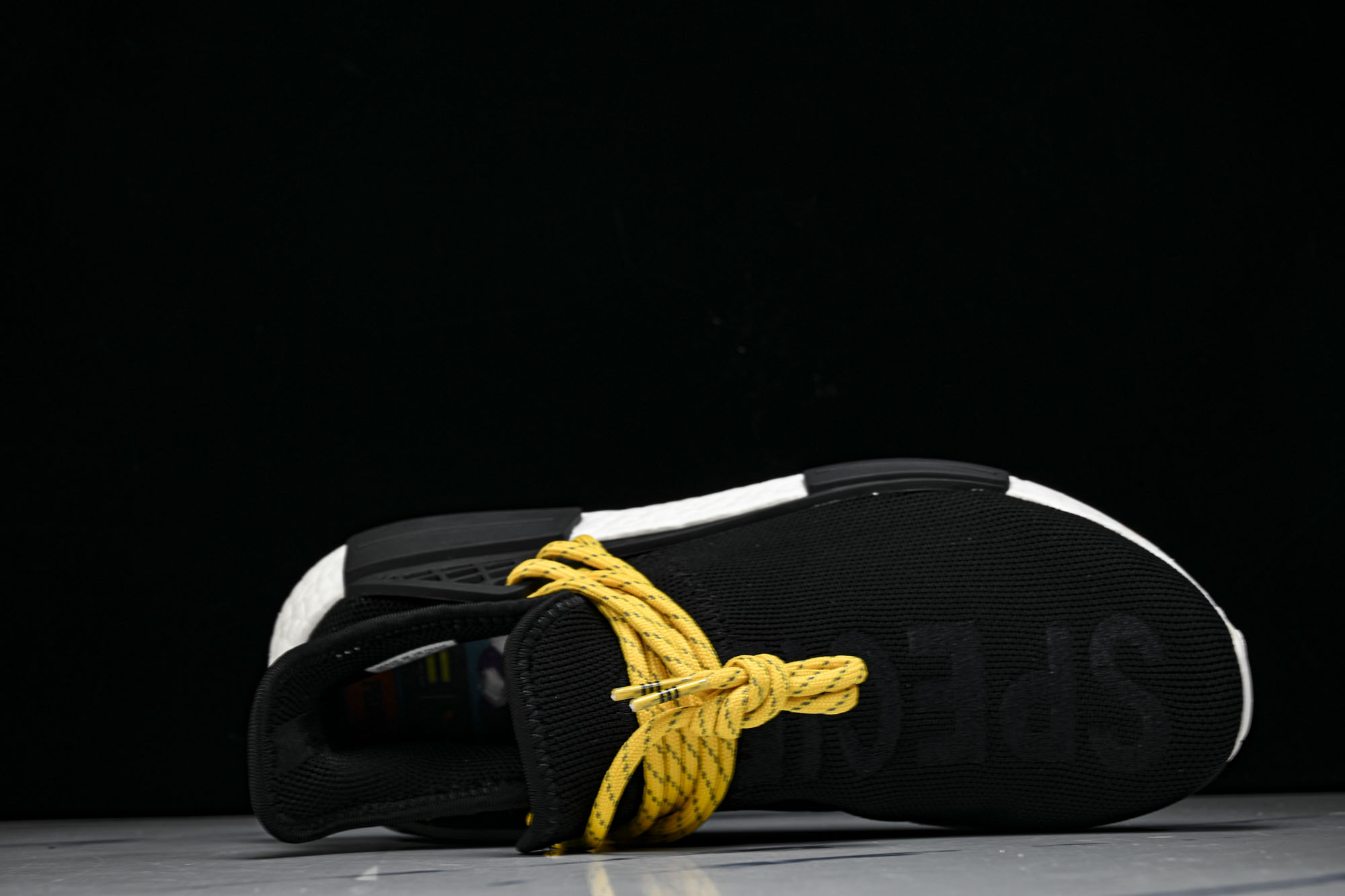 Adidas_阿迪达斯男女同款运动防滑轻便低帮休闲鞋BB3068 #YZ013 40 40.5 41 42 42.5 4