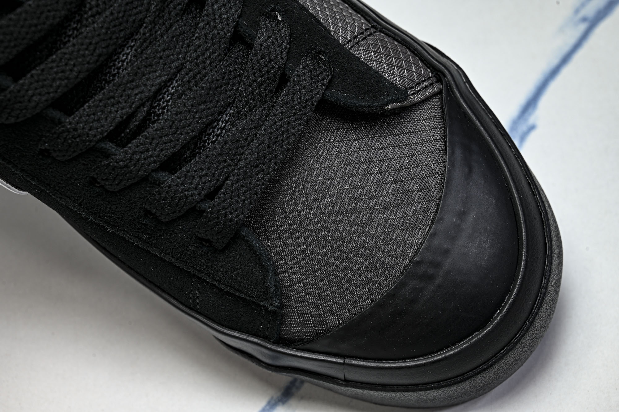 NK Blazer 2.0 x OWOff-White Grim Reaper OW联名限量板鞋 黑白 AA3832-0