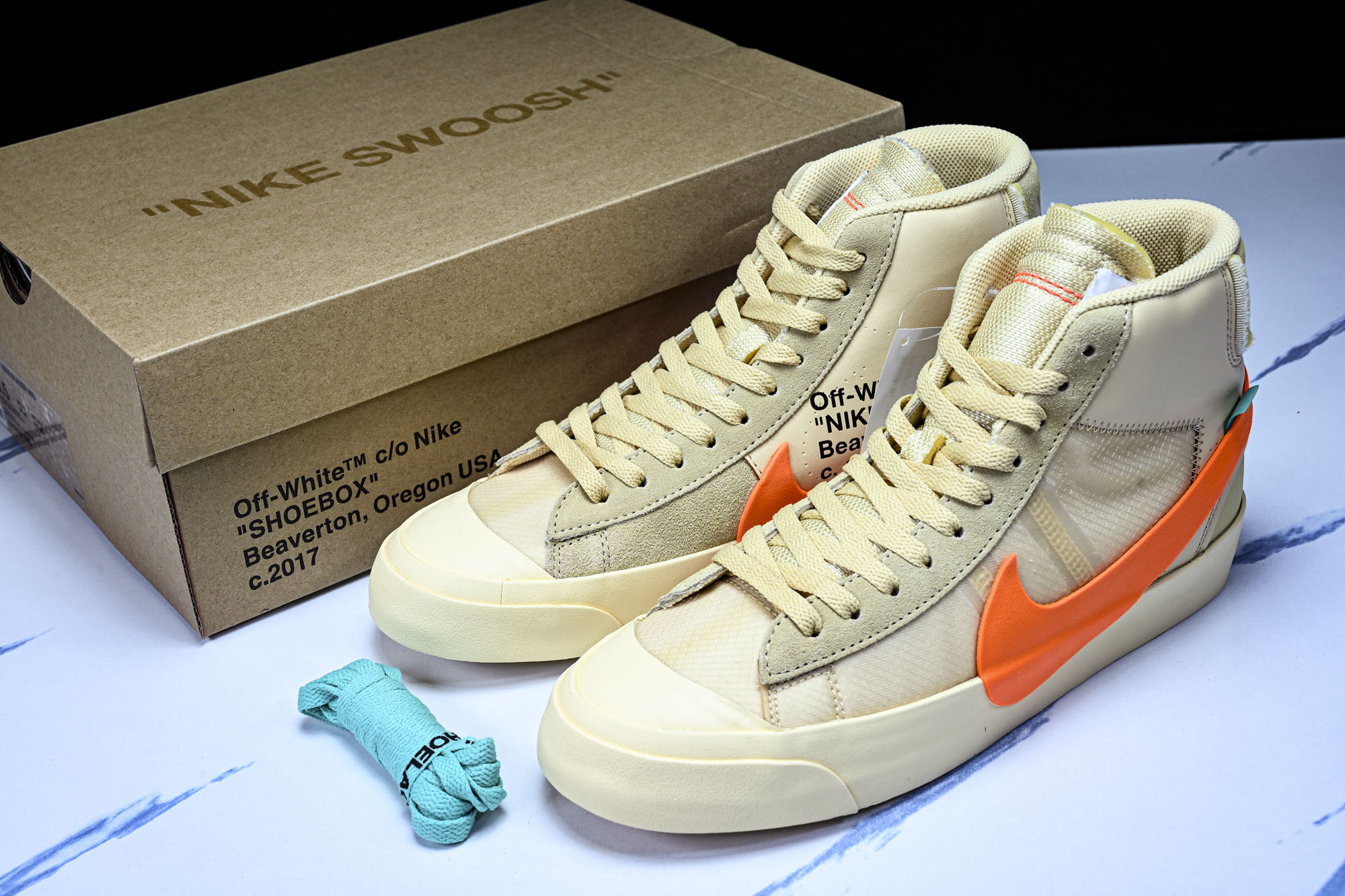NK Blazer mid x OW ow联名男板鞋 万圣节 AA3832 700 #YZ020 36 36.5 37. NK Blazer mid x OW ow联名男板鞋 万圣节 AA3832 700 #YZ020 36 36.5 37.