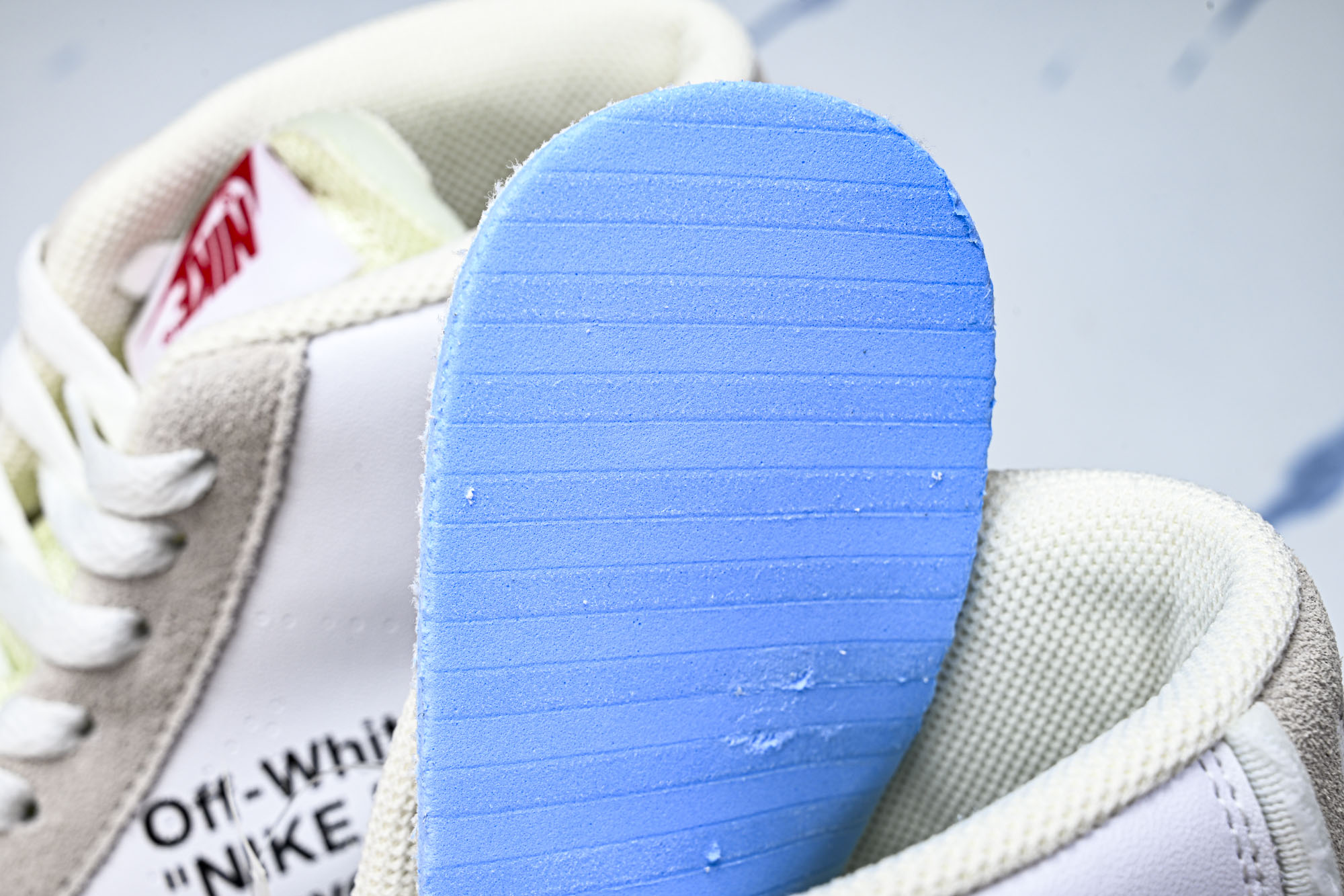 OW X NK Blazer Mid OW联名开拓者复古超限量滑板鞋 AA3832-100 #YZ020 36 36.5 OW X NK Blazer Mid OW联名开拓者复古超限量滑板鞋 AA3832-100 #YZ020 36 36.5
