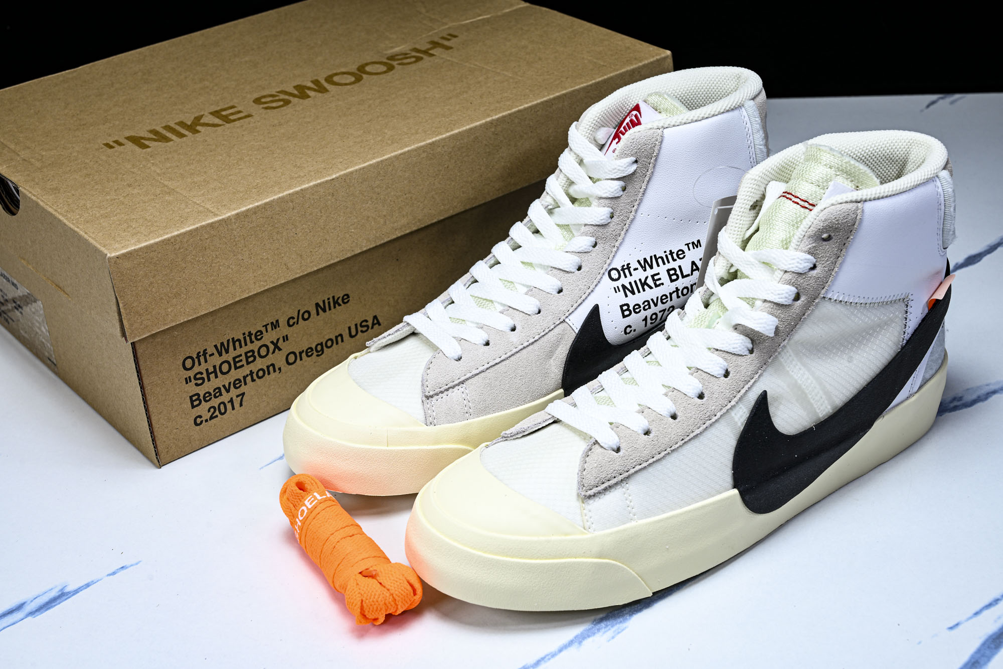 OW X NK Blazer Mid OW联名开拓者复古超限量滑板鞋 AA3832-100 #YZ020 36 36.5 OW X NK Blazer Mid OW联名开拓者复古超限量滑板鞋 AA3832-100 #YZ020 36 36.5
