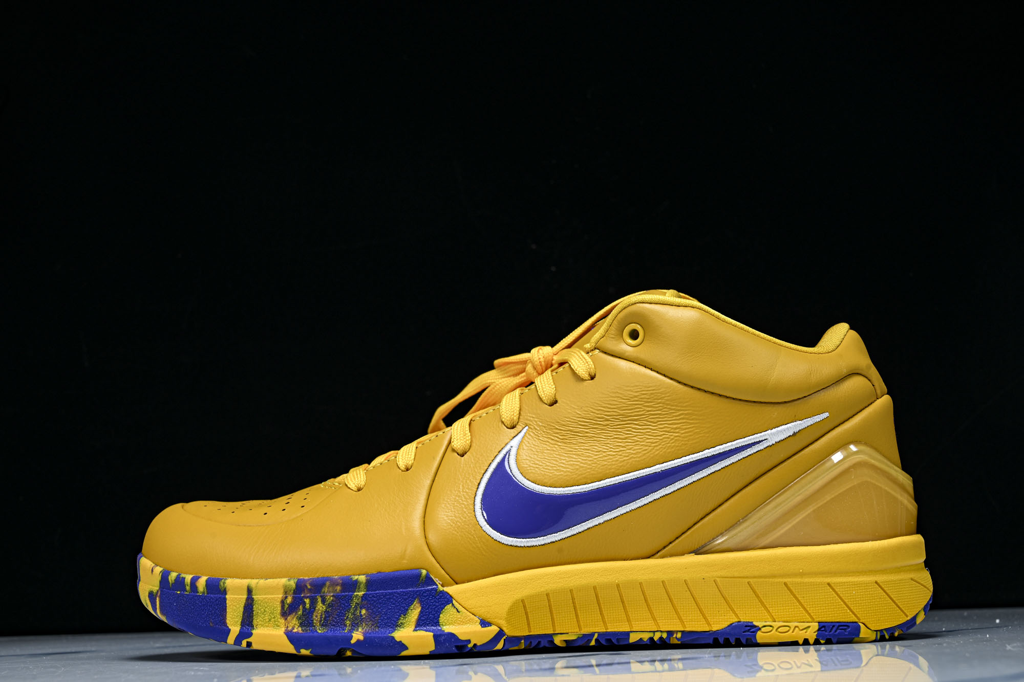 Nike耐克男士x Los Angeles Lakers Zoom Kobe 4 Protro sneakers 黑黄I